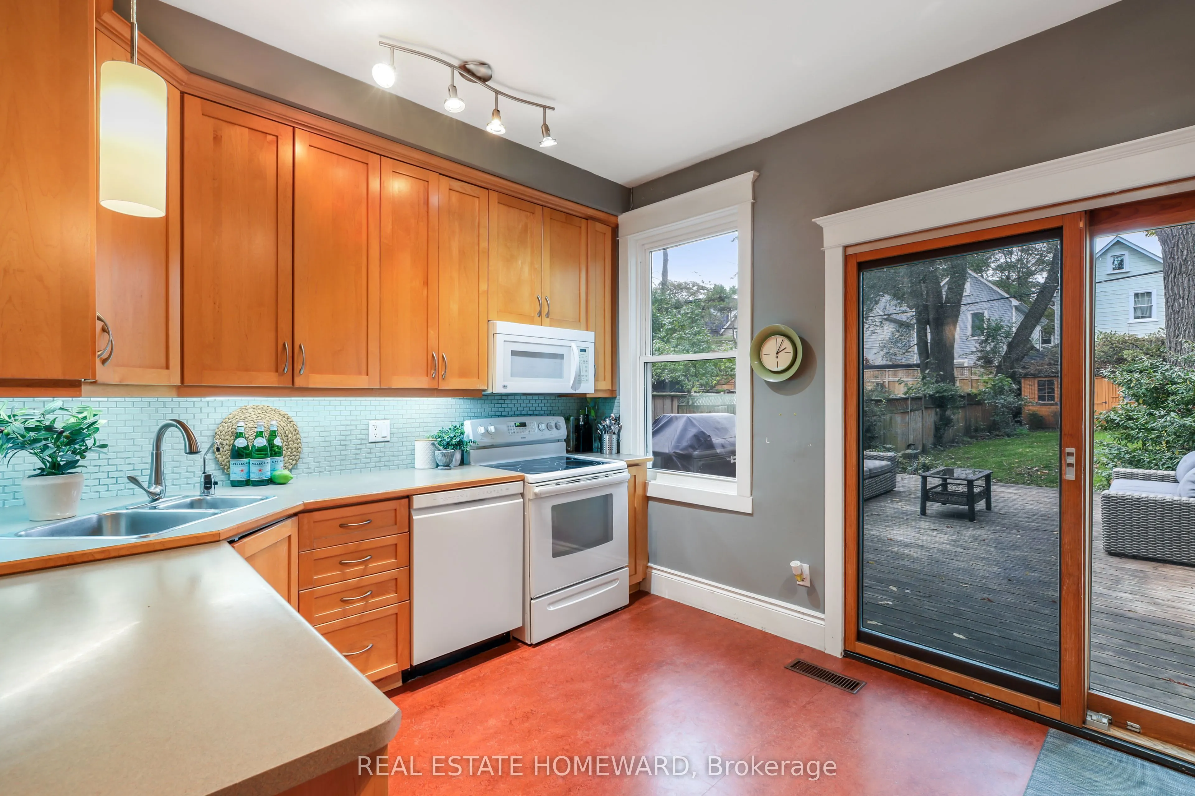 207 Waverley Road