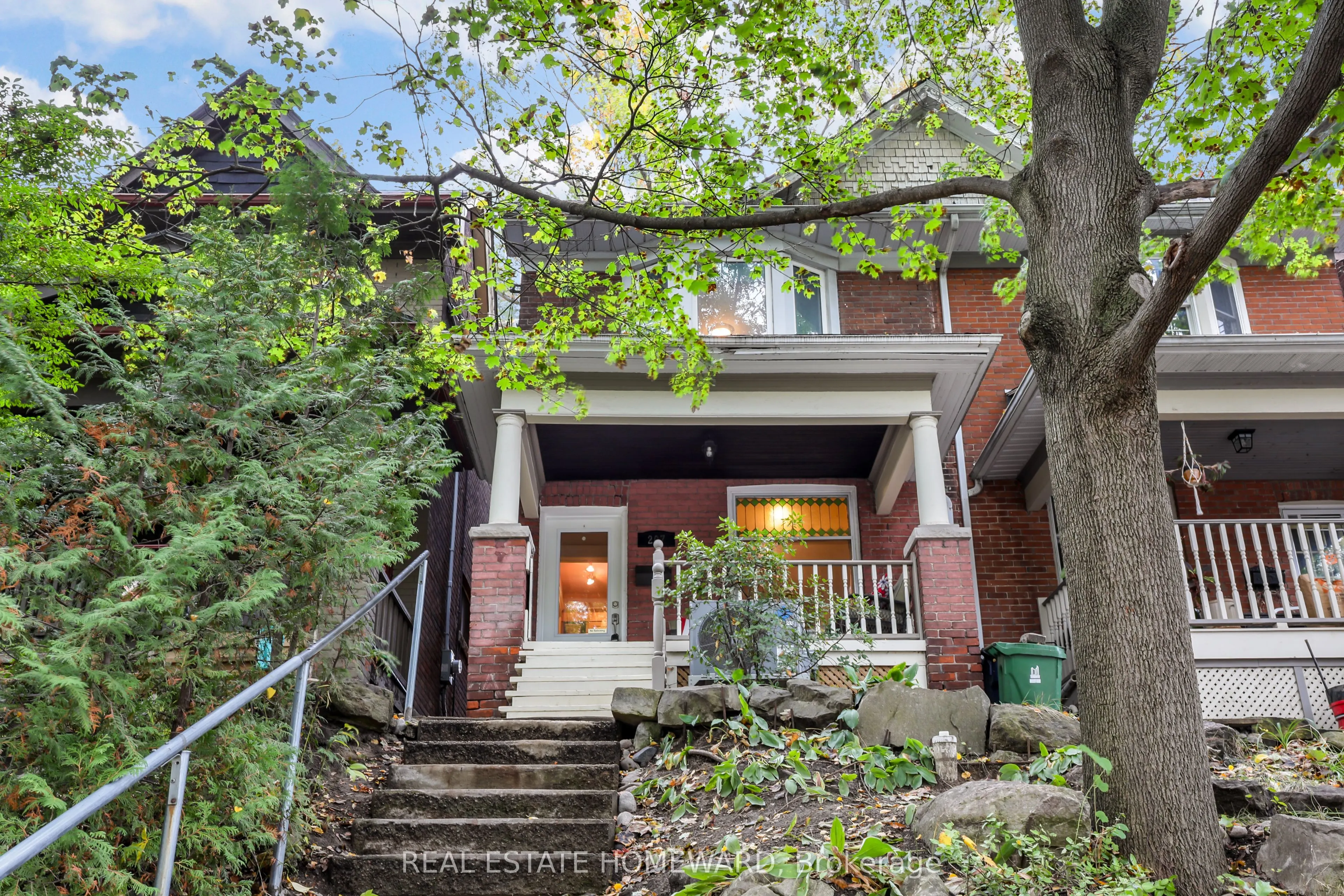 207 Waverley Road