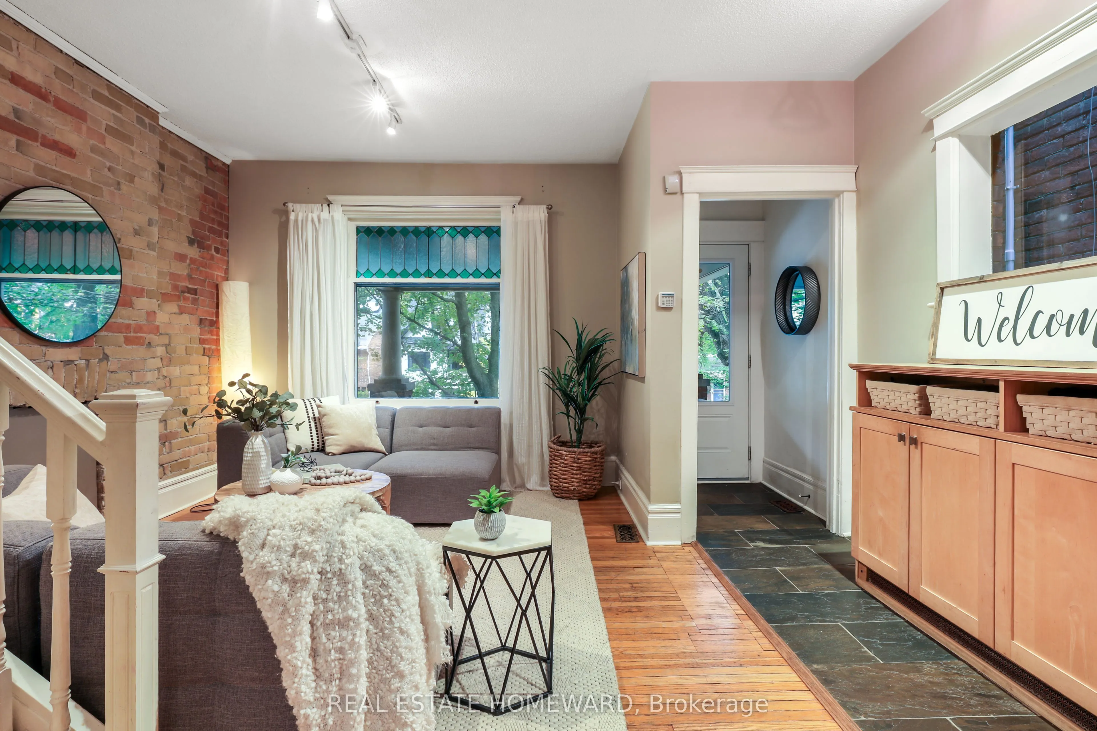 207 Waverley Road