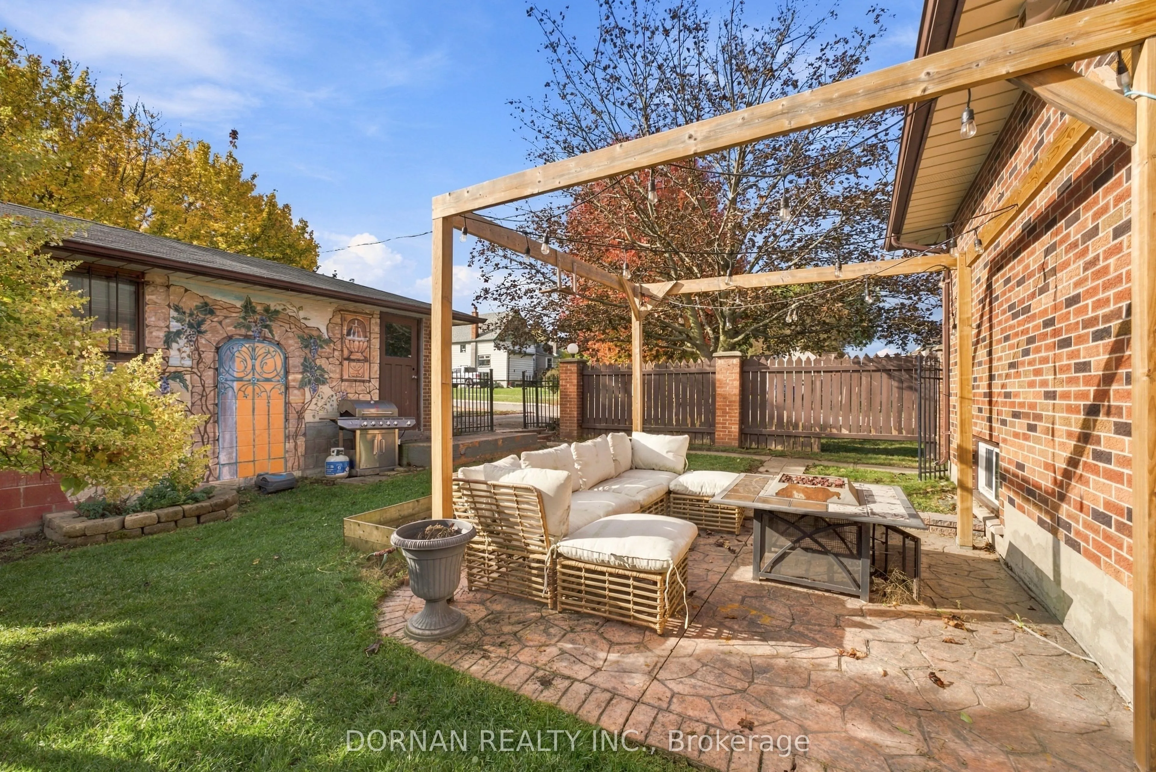 189 Hibbert Avenue