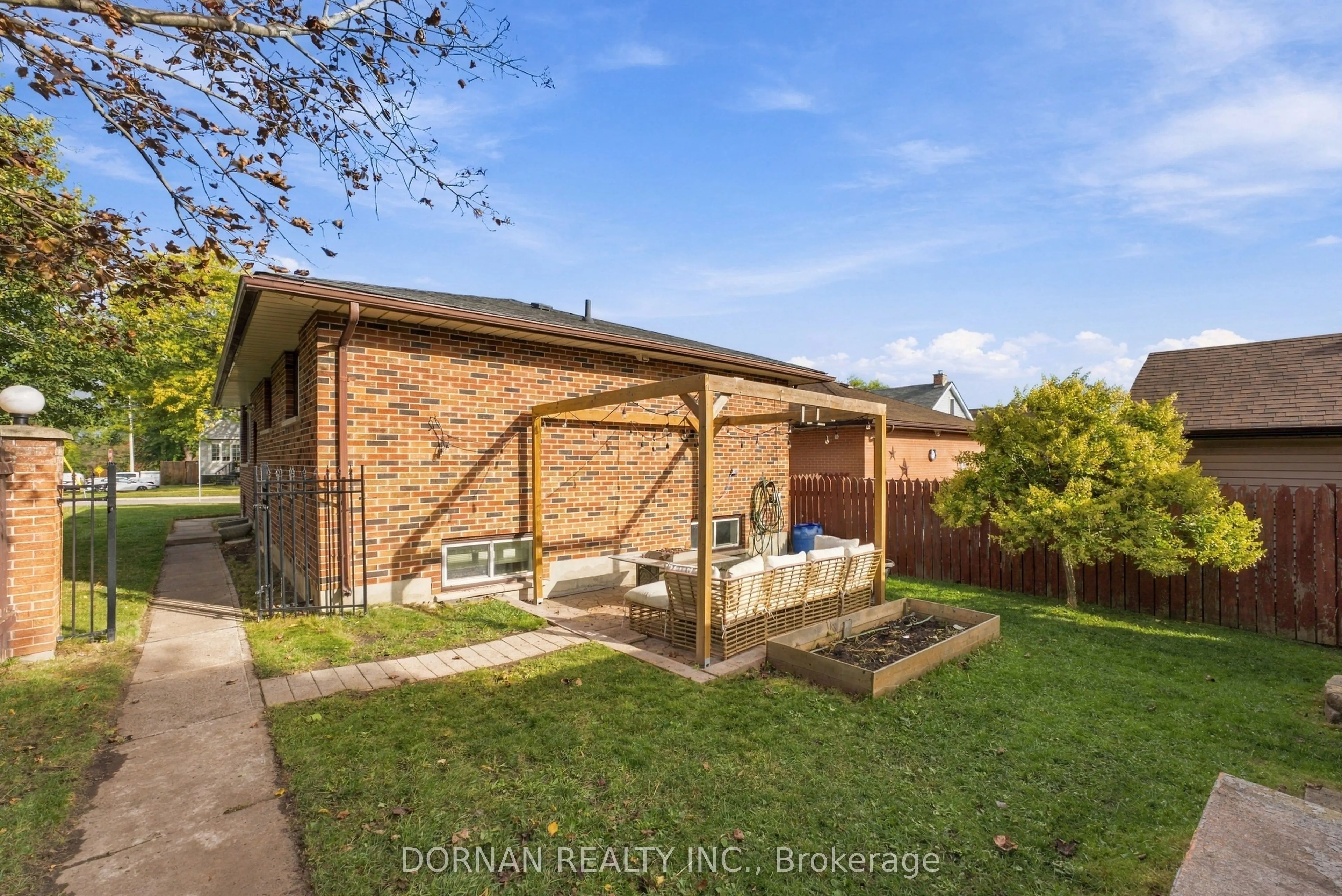 189 Hibbert Avenue