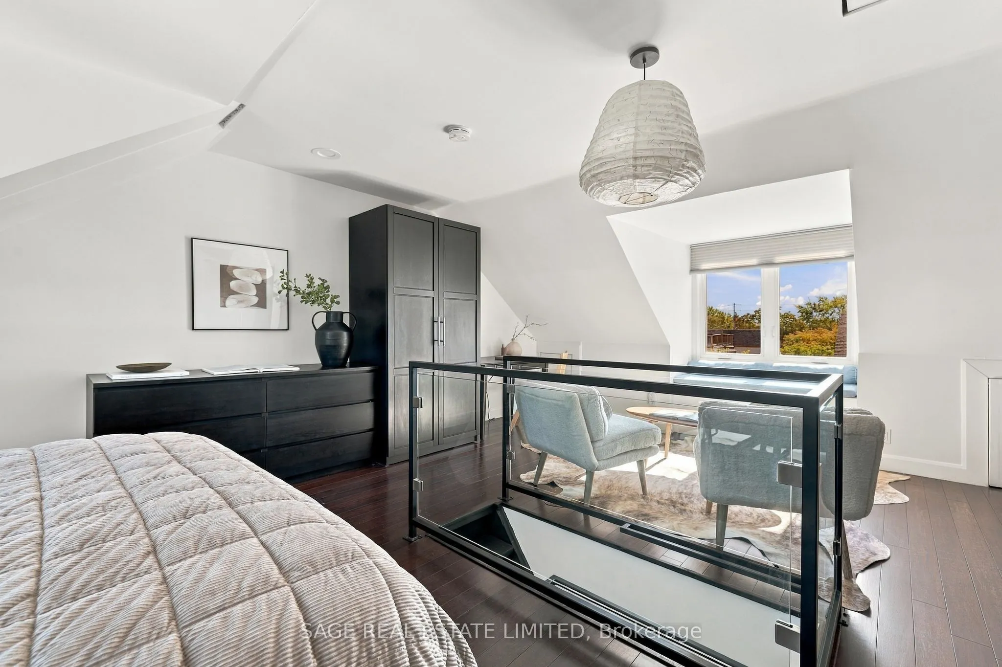 100 Dagmar Avenue