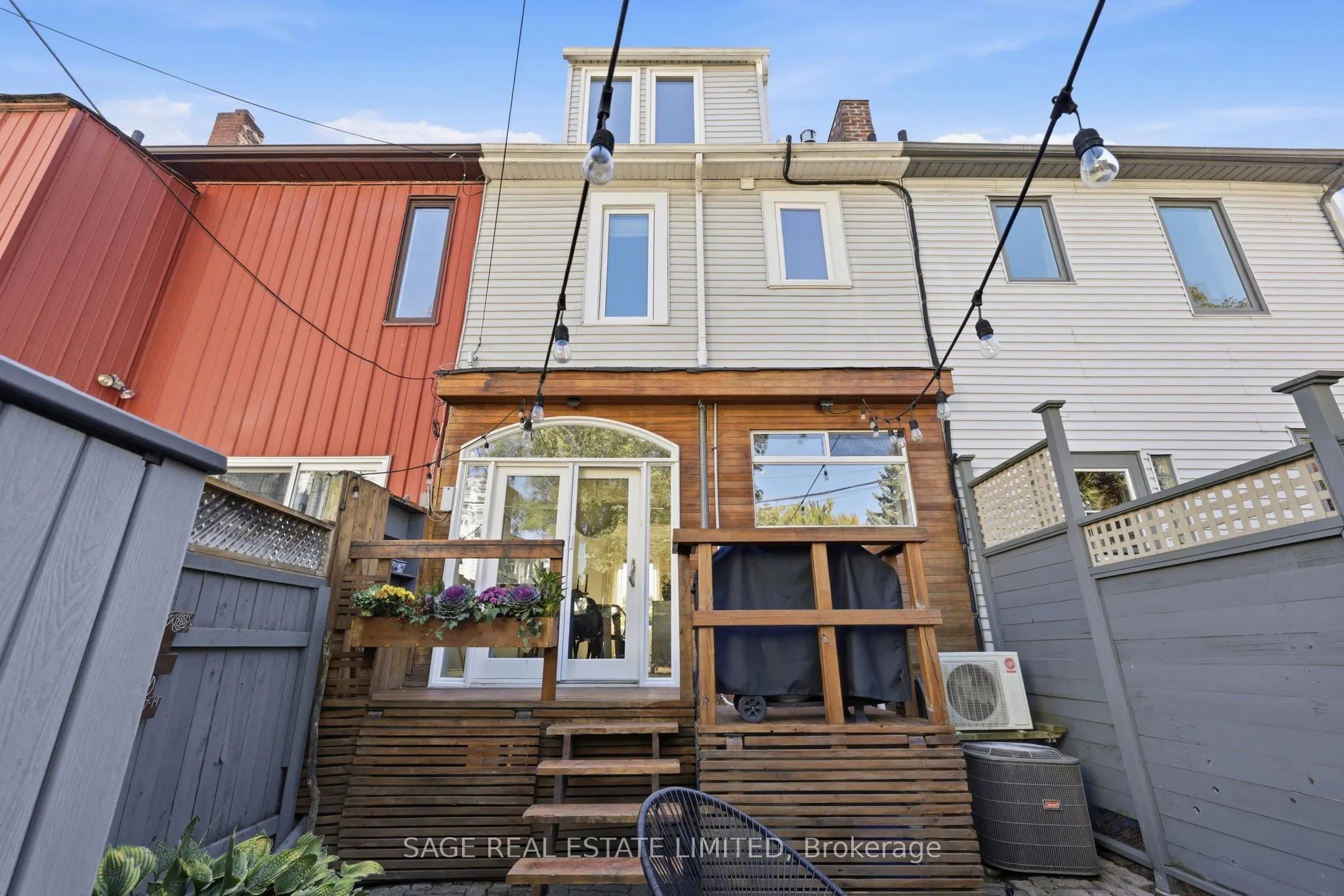 100 Dagmar Avenue