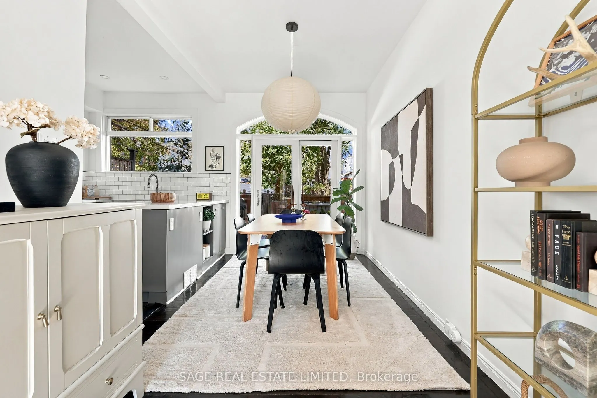 100 Dagmar Avenue