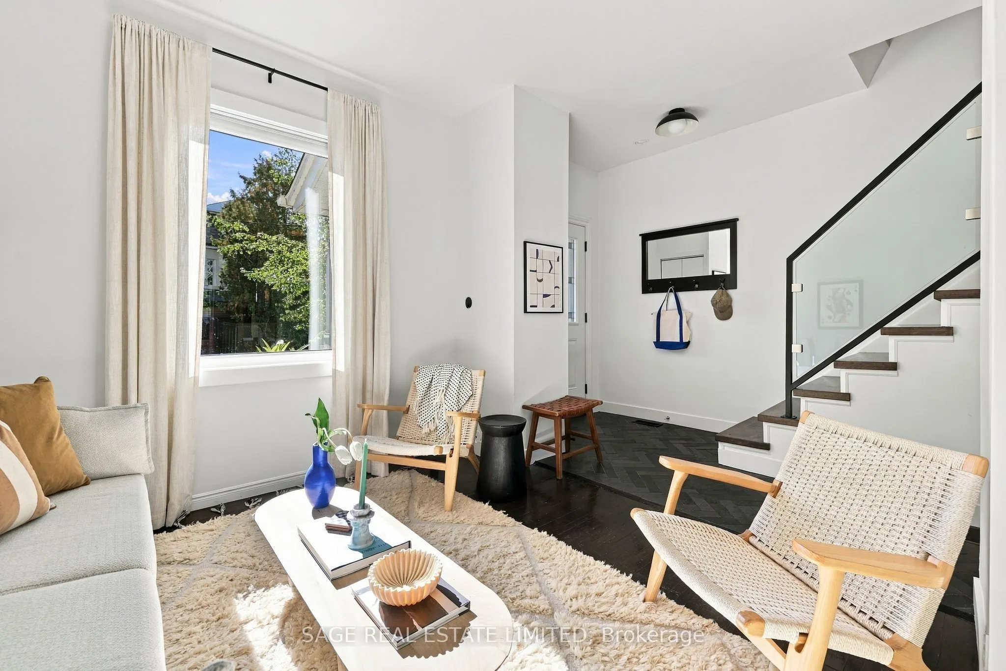100 Dagmar Avenue