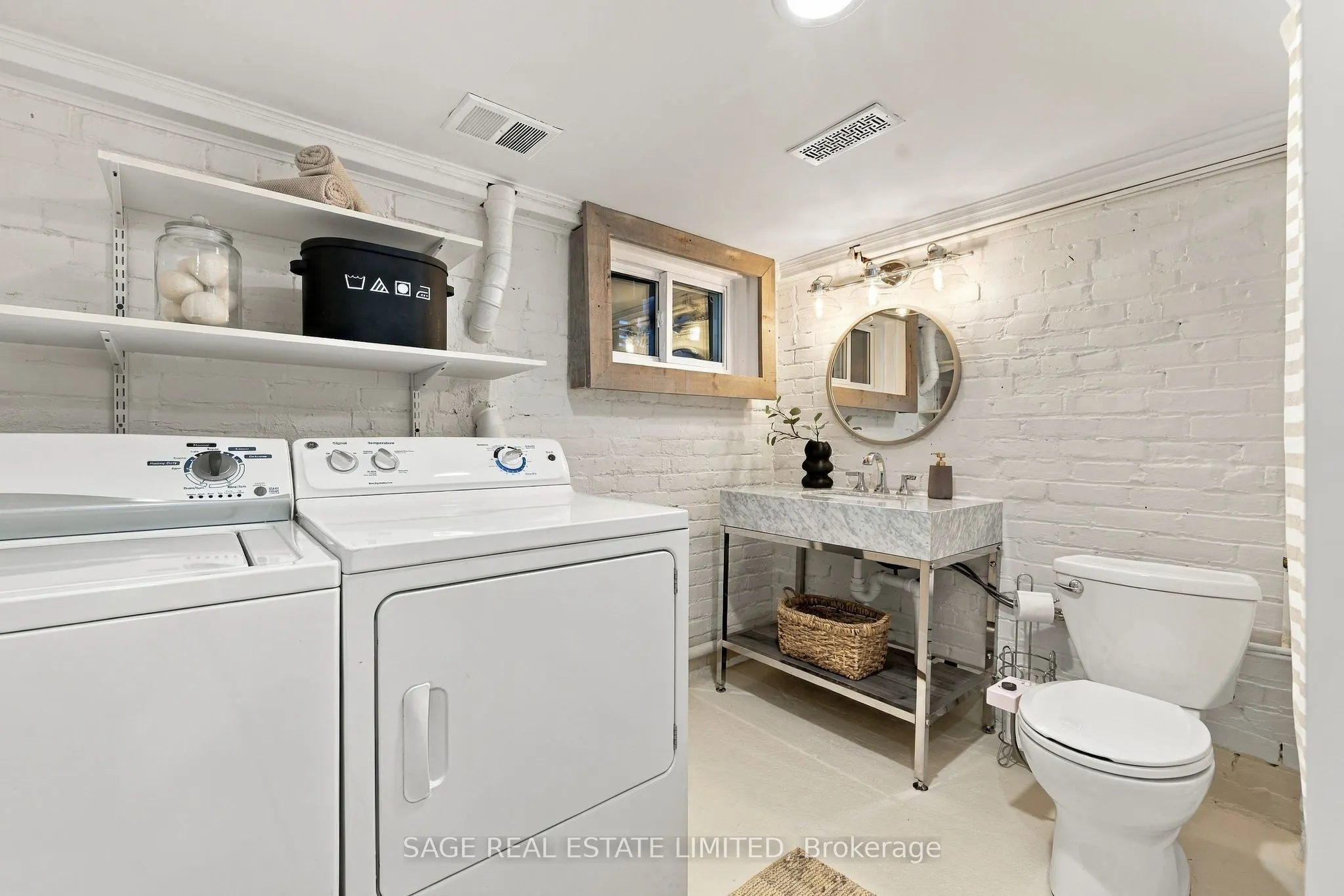 100 Dagmar Avenue