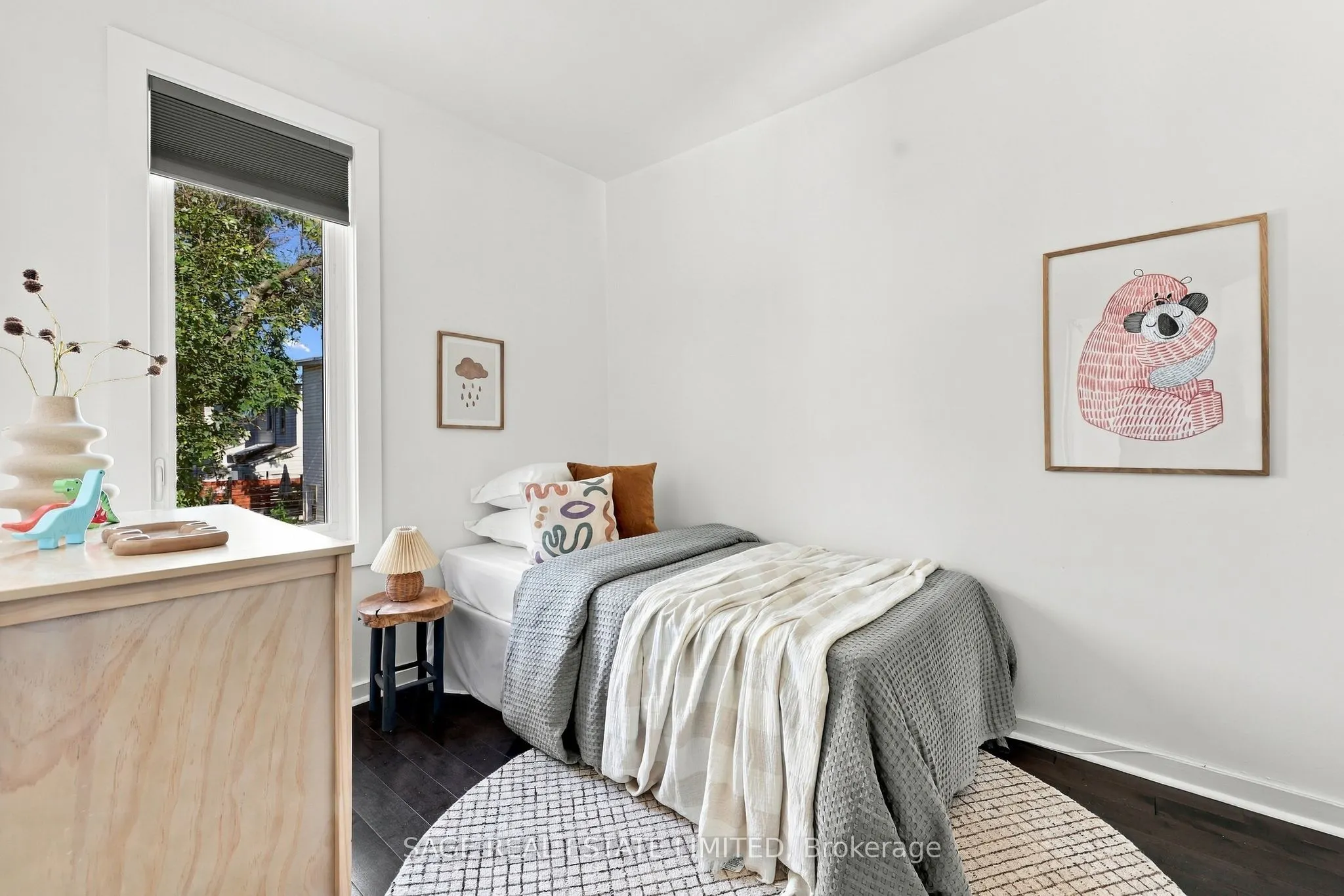 100 Dagmar Avenue