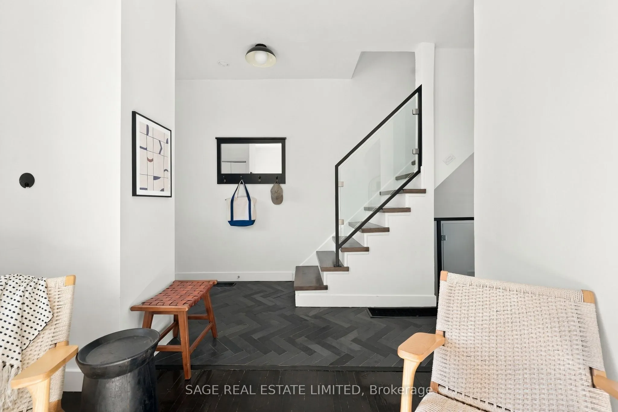 100 Dagmar Avenue