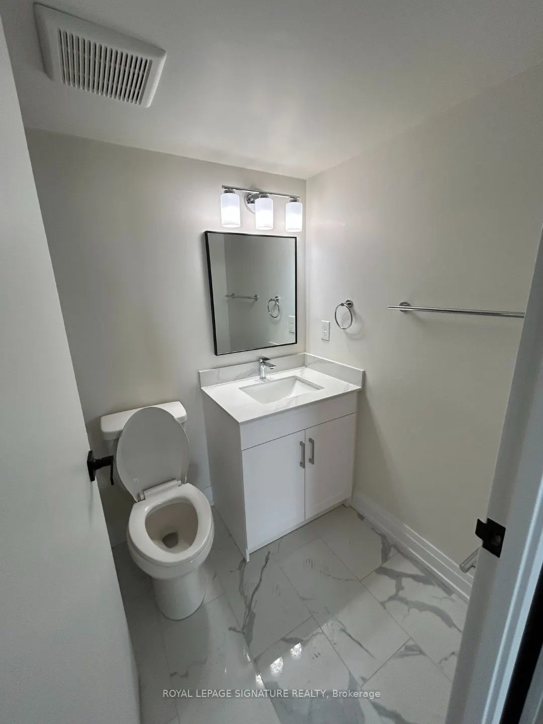 100 Wingarden Court #1711