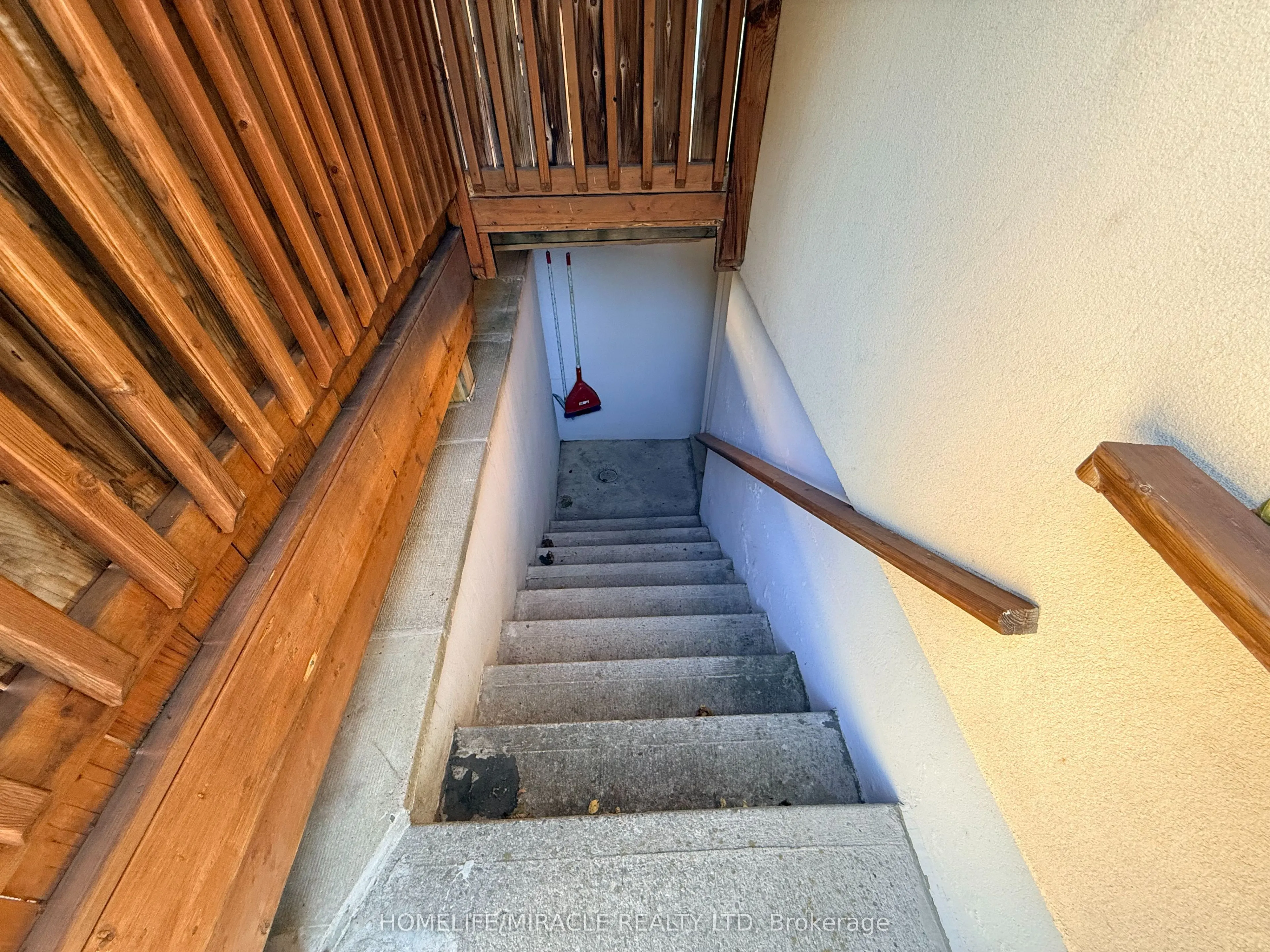 228 Browning Avenue