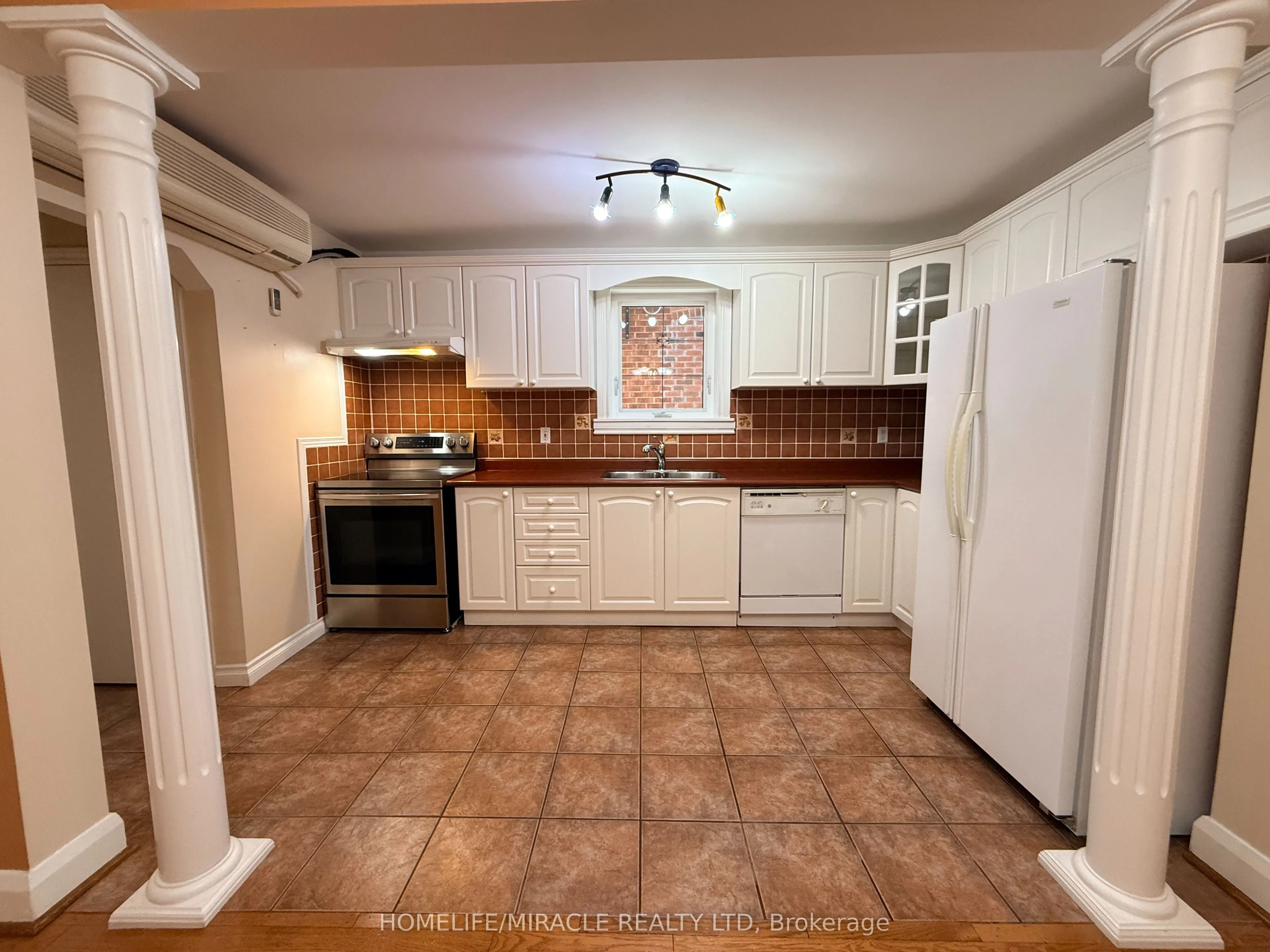 228 Browning Avenue