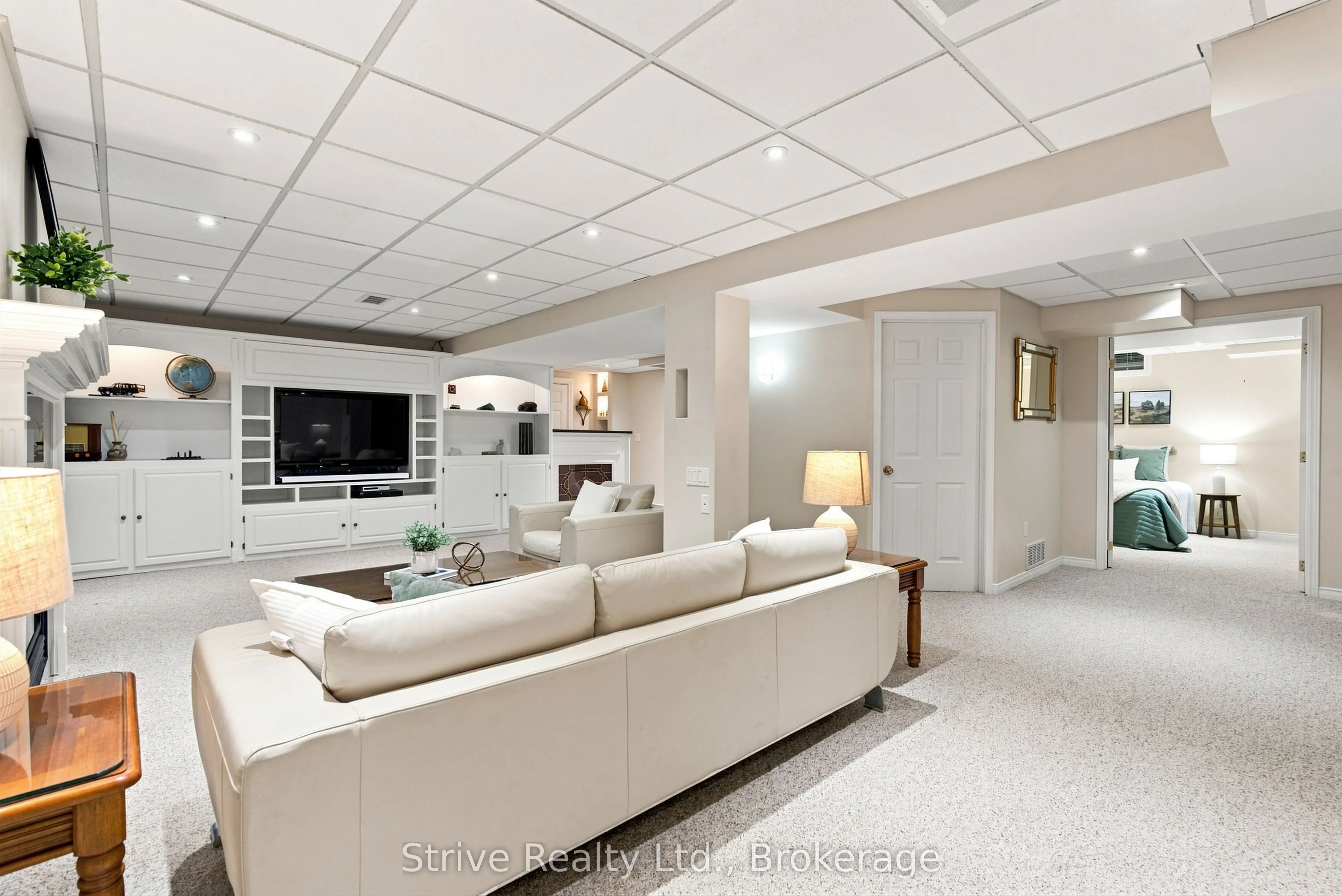 5 Carriage Lane