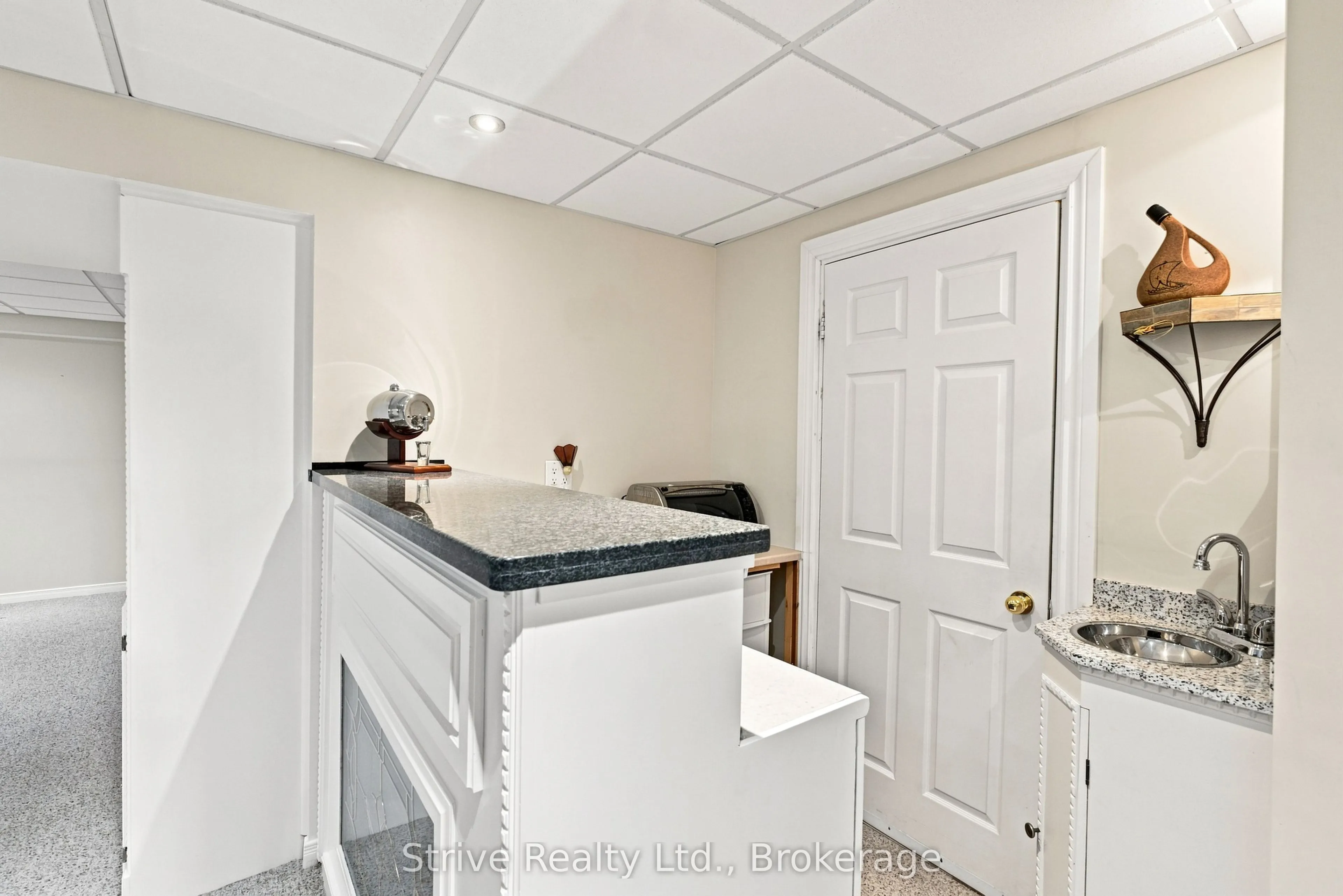 5 Carriage Lane