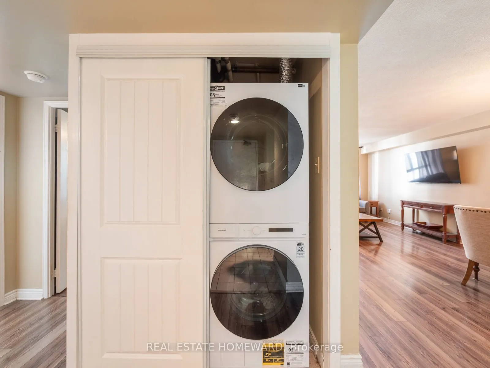1091 Kingston Road #624