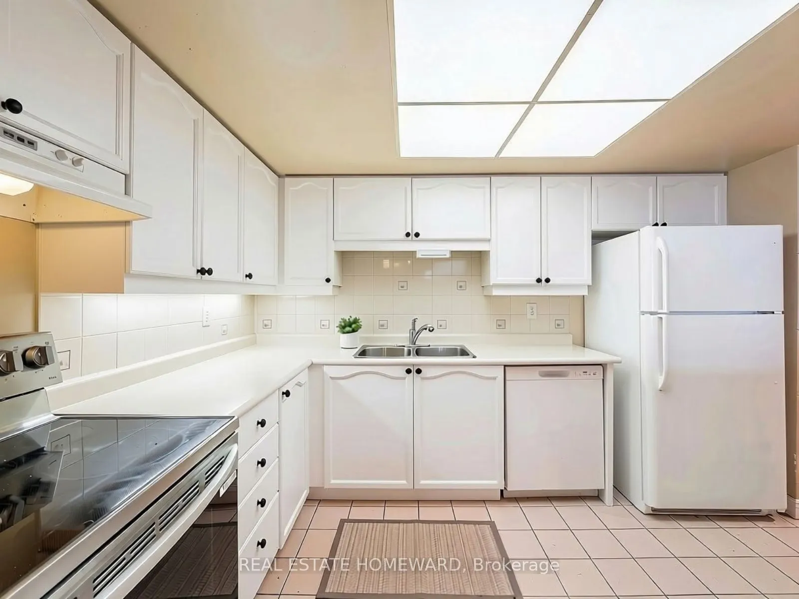 1091 Kingston Road #624