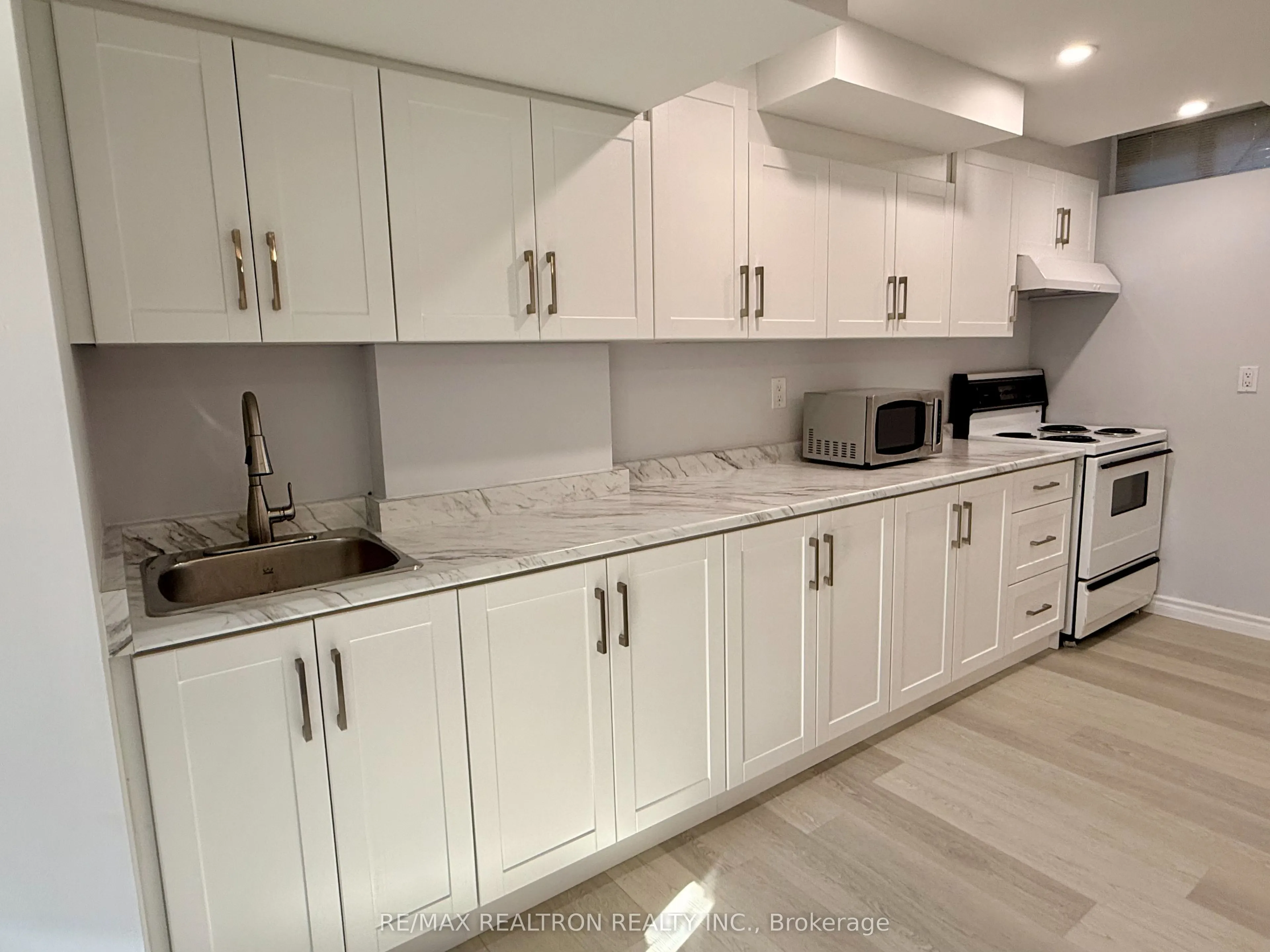 1520 Sandhurst Crescent #Bsmnt
