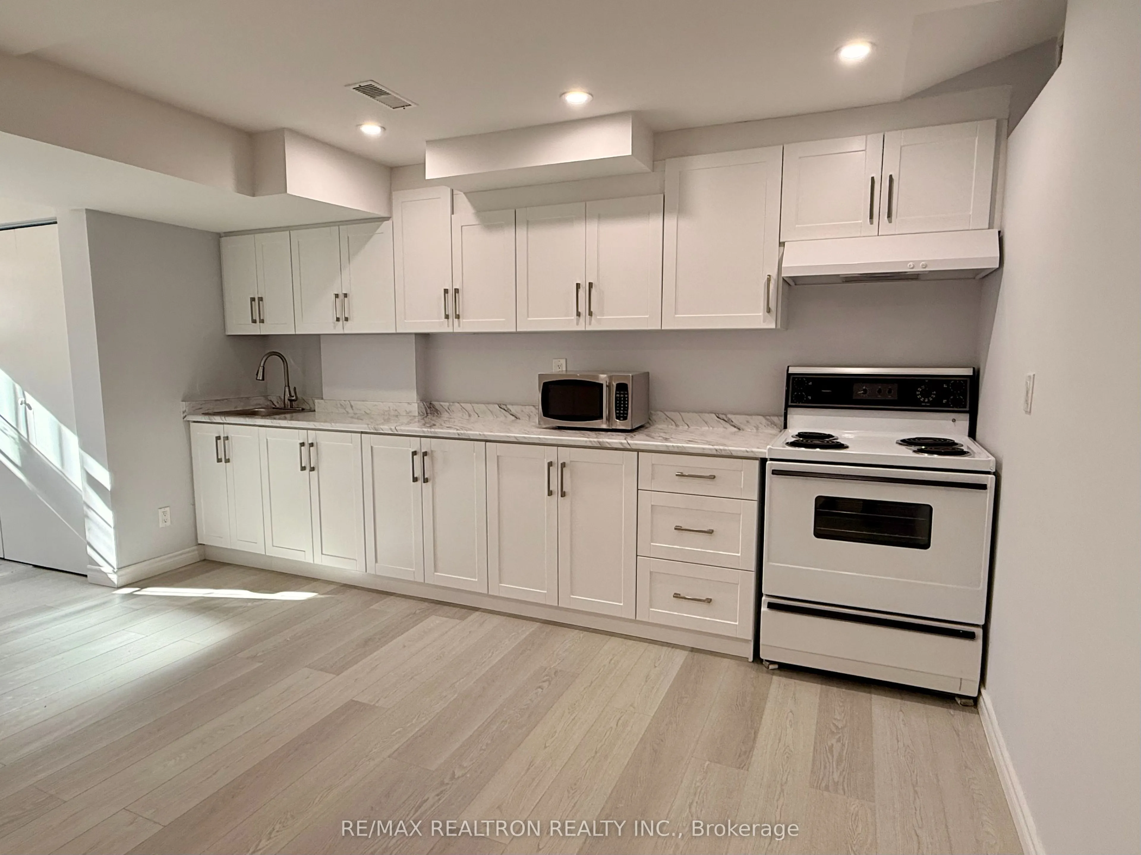 1520 Sandhurst Crescent #Bsmnt