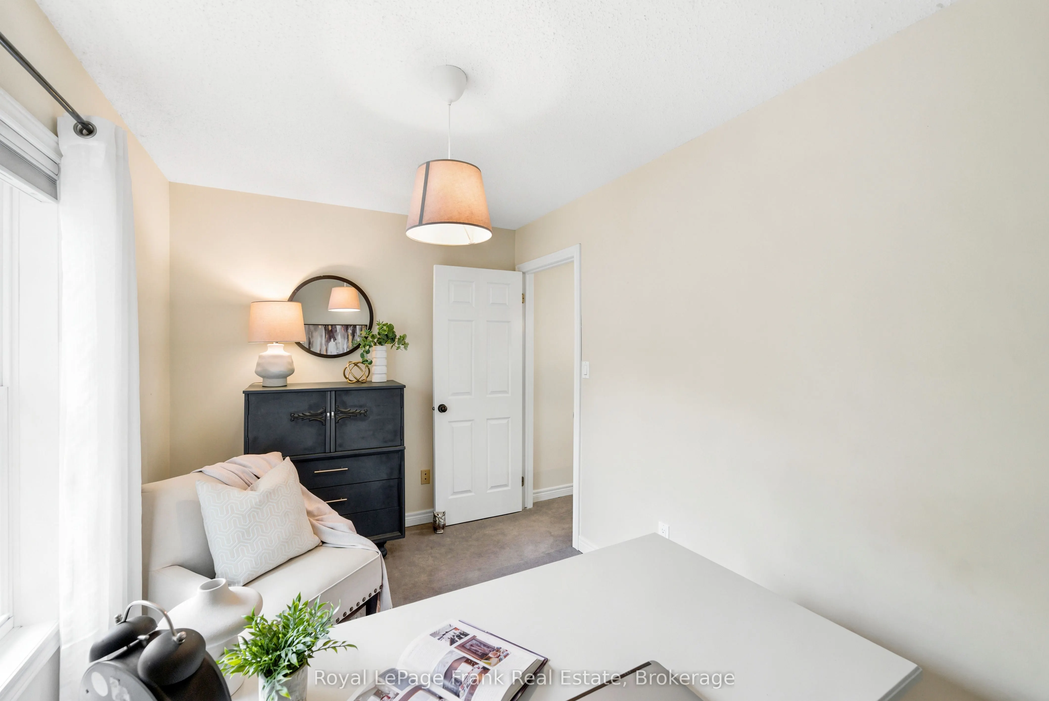 246 Cochrane Street