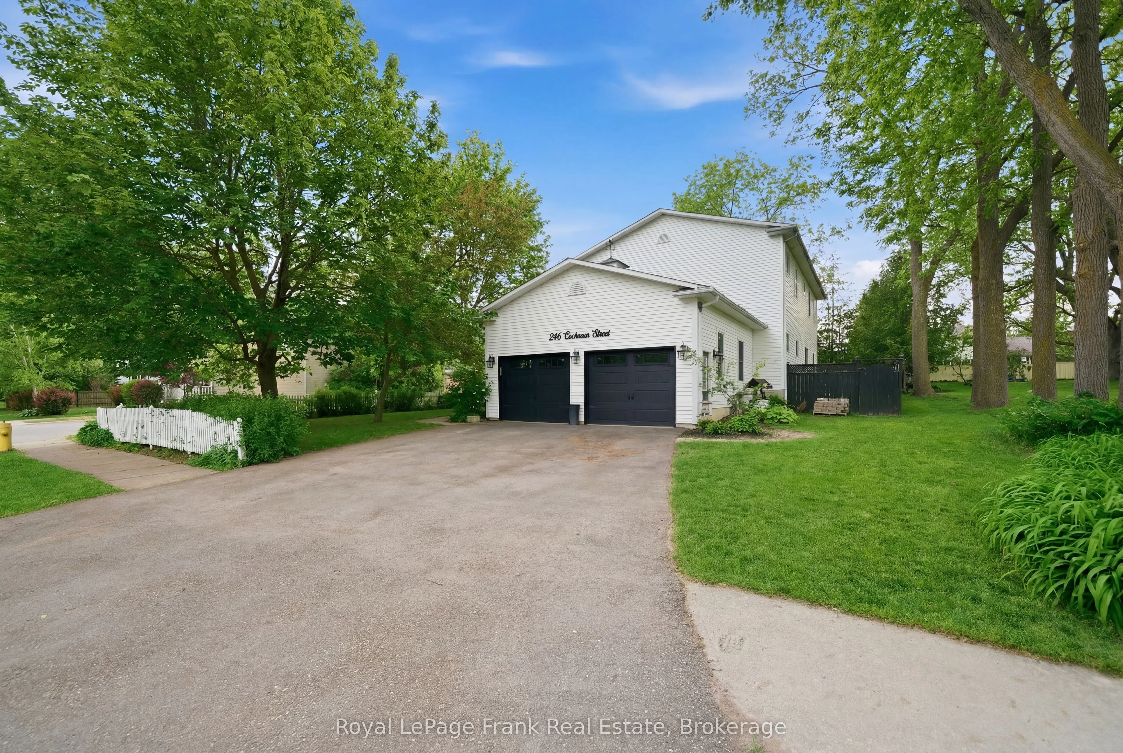 246 Cochrane Street