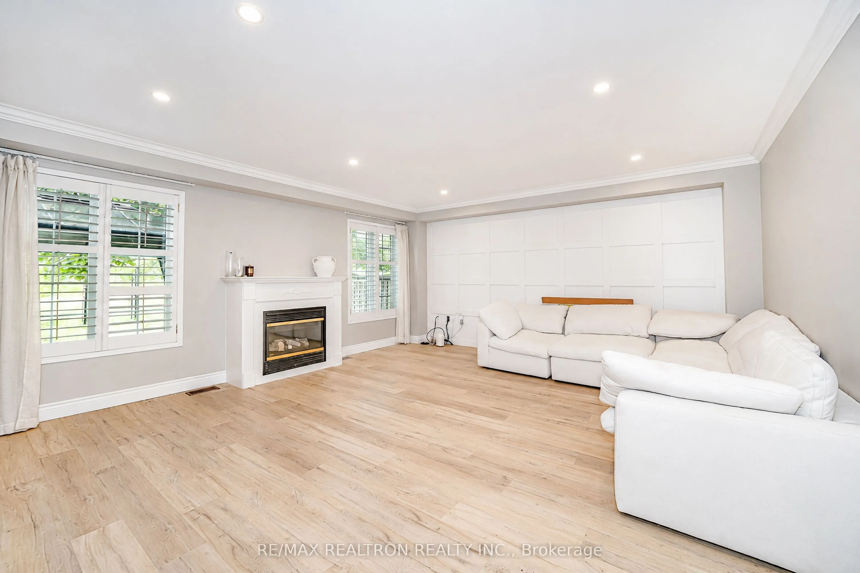 96 Hoile Drive
