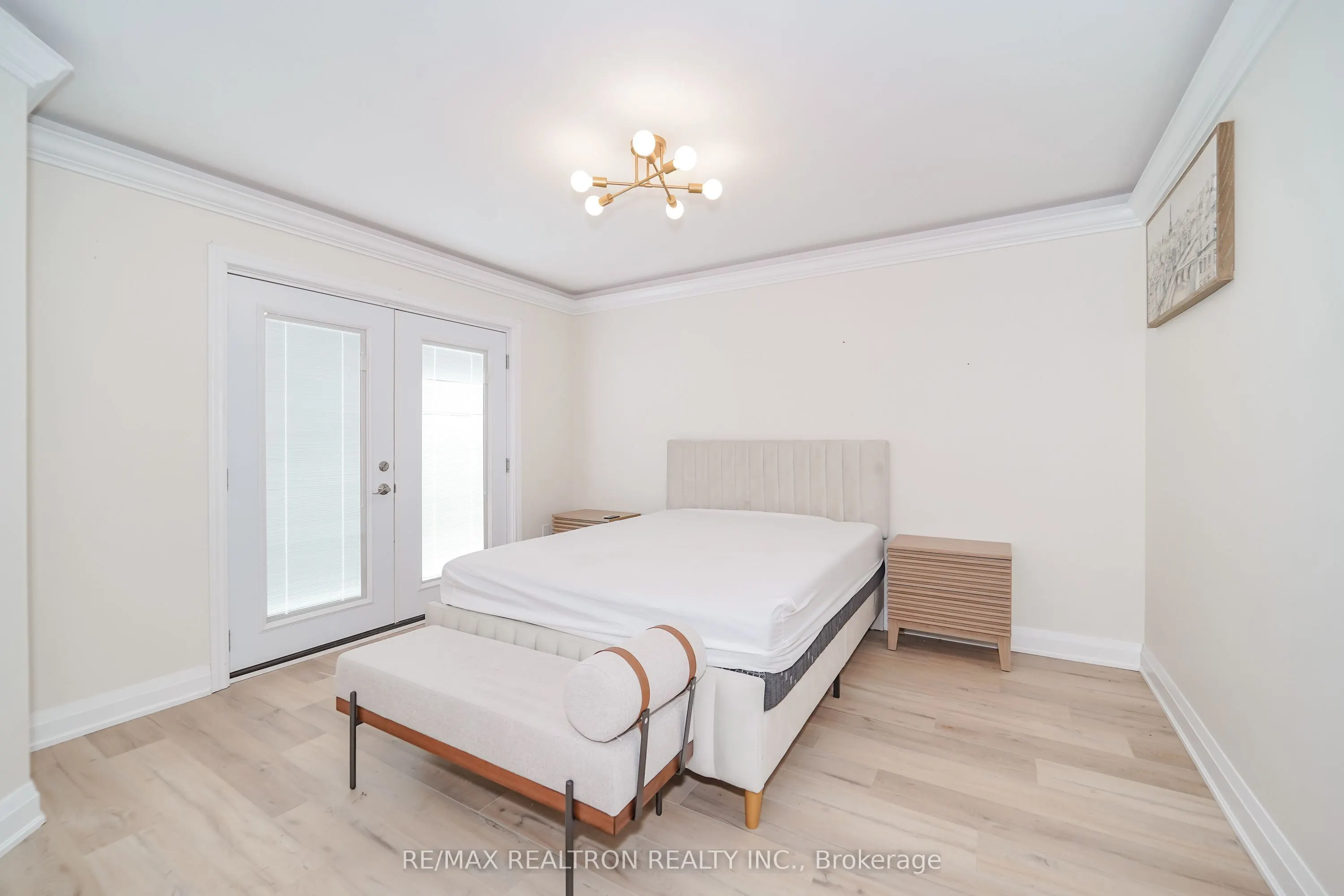 96 Hoile Drive