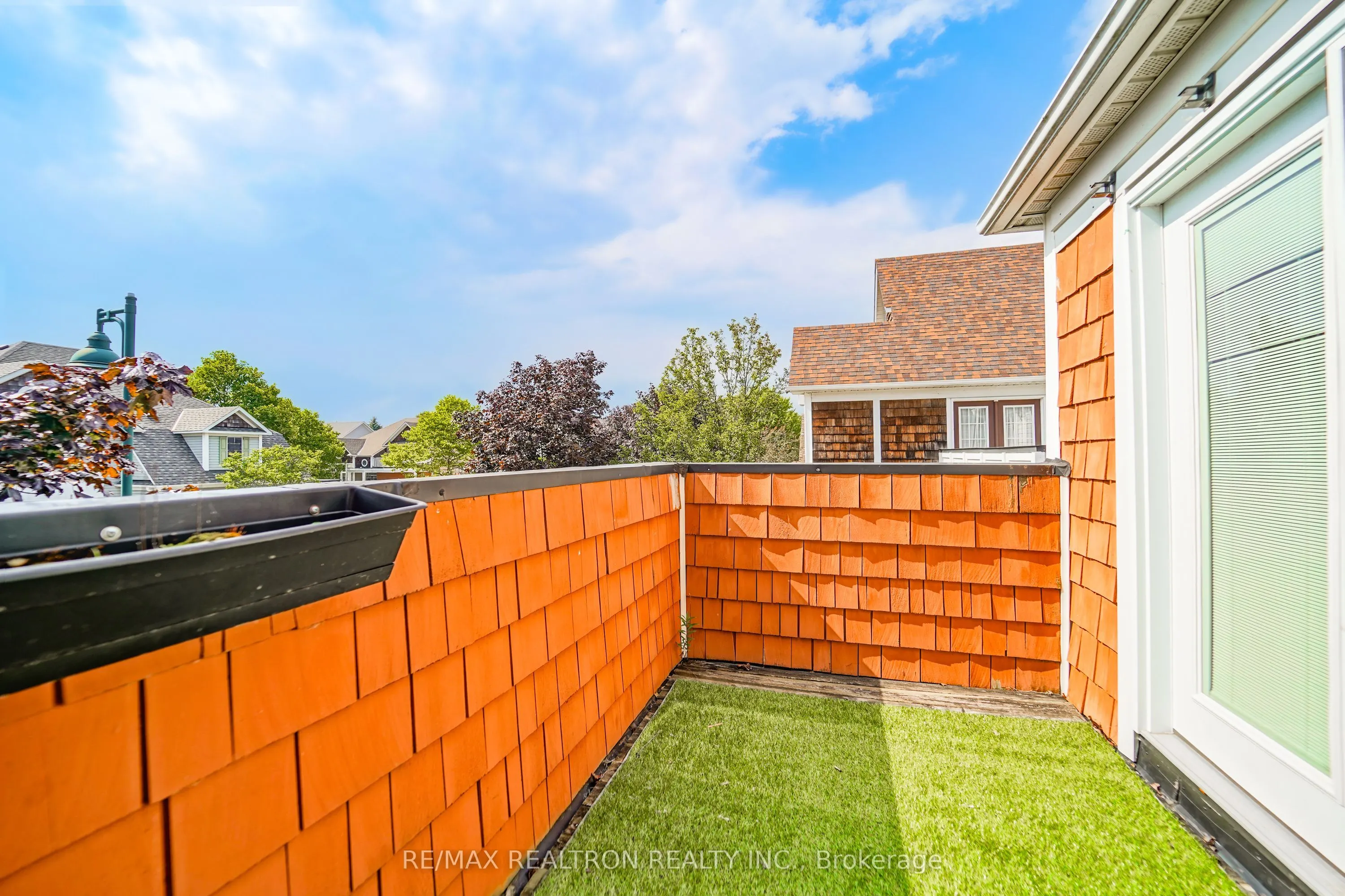 96 Hoile Drive