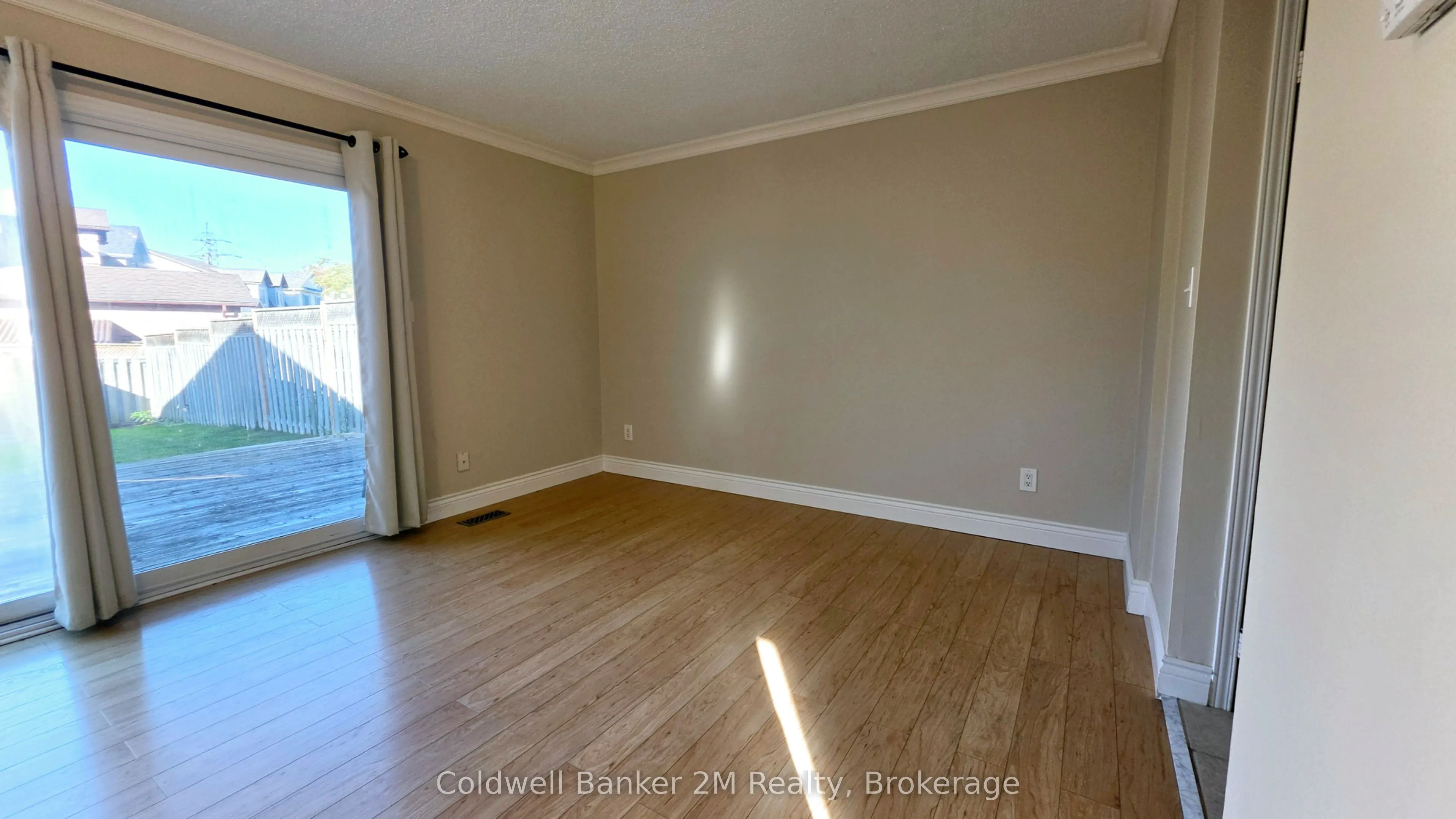 852 Attersley Drive