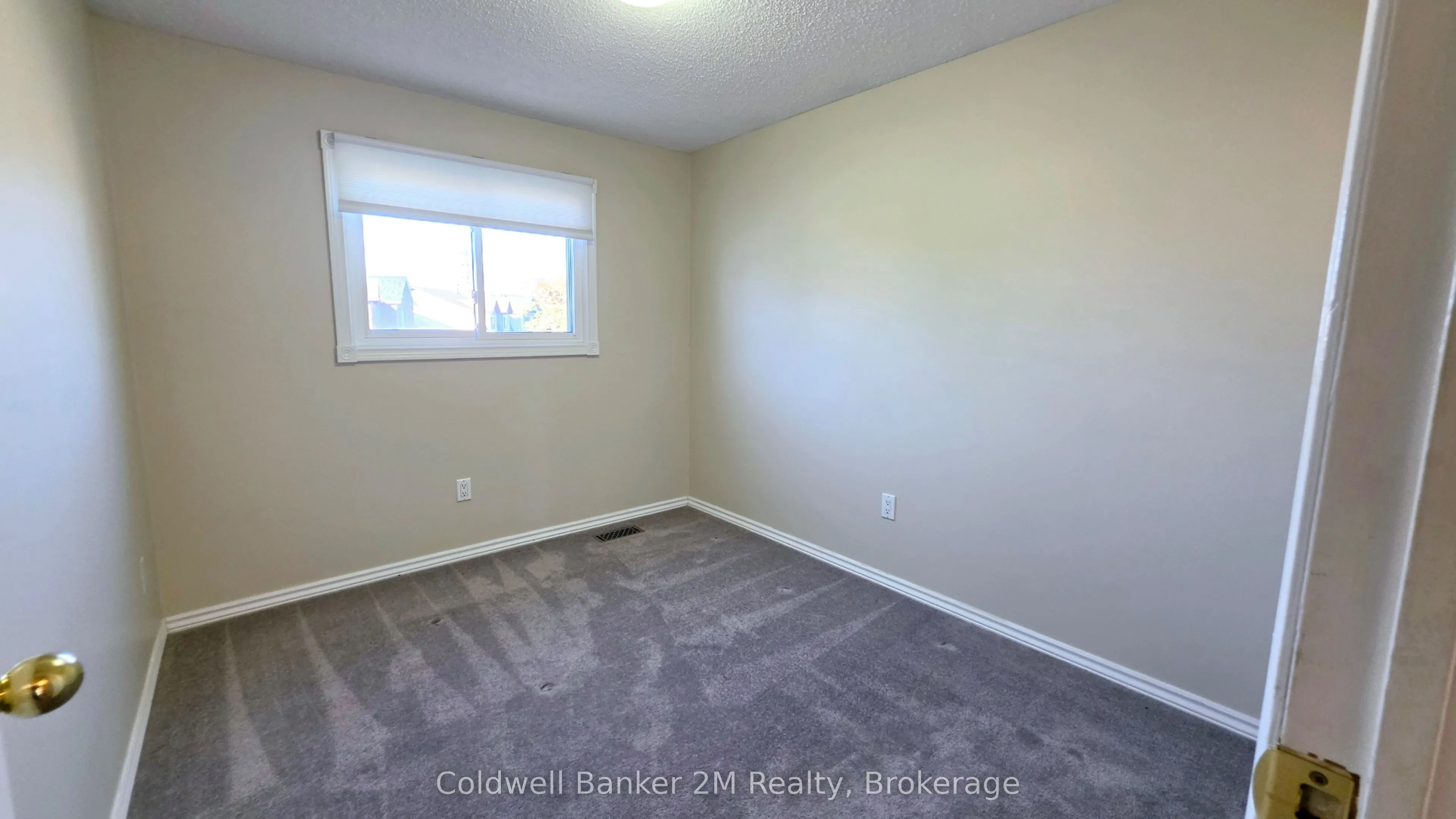 852 Attersley Drive