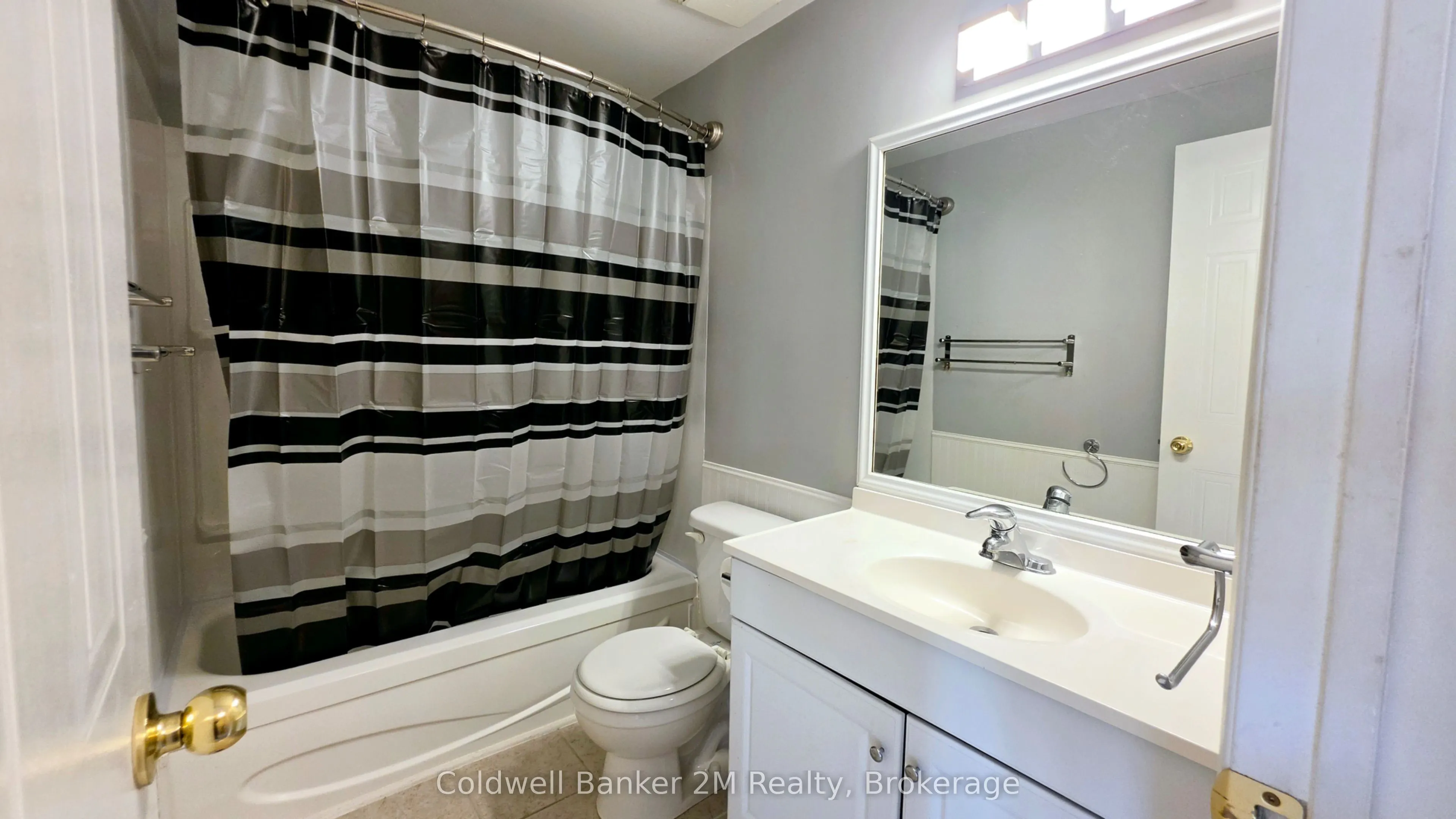 852 Attersley Drive