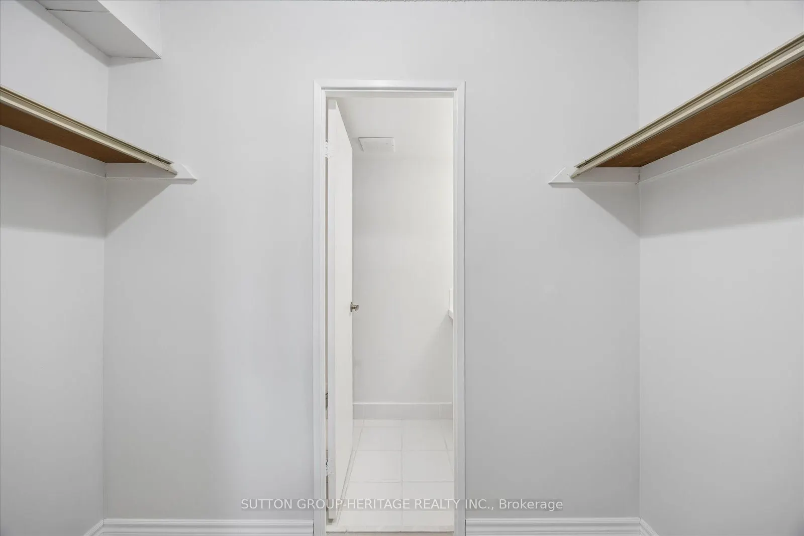 44 Falby Court #1406