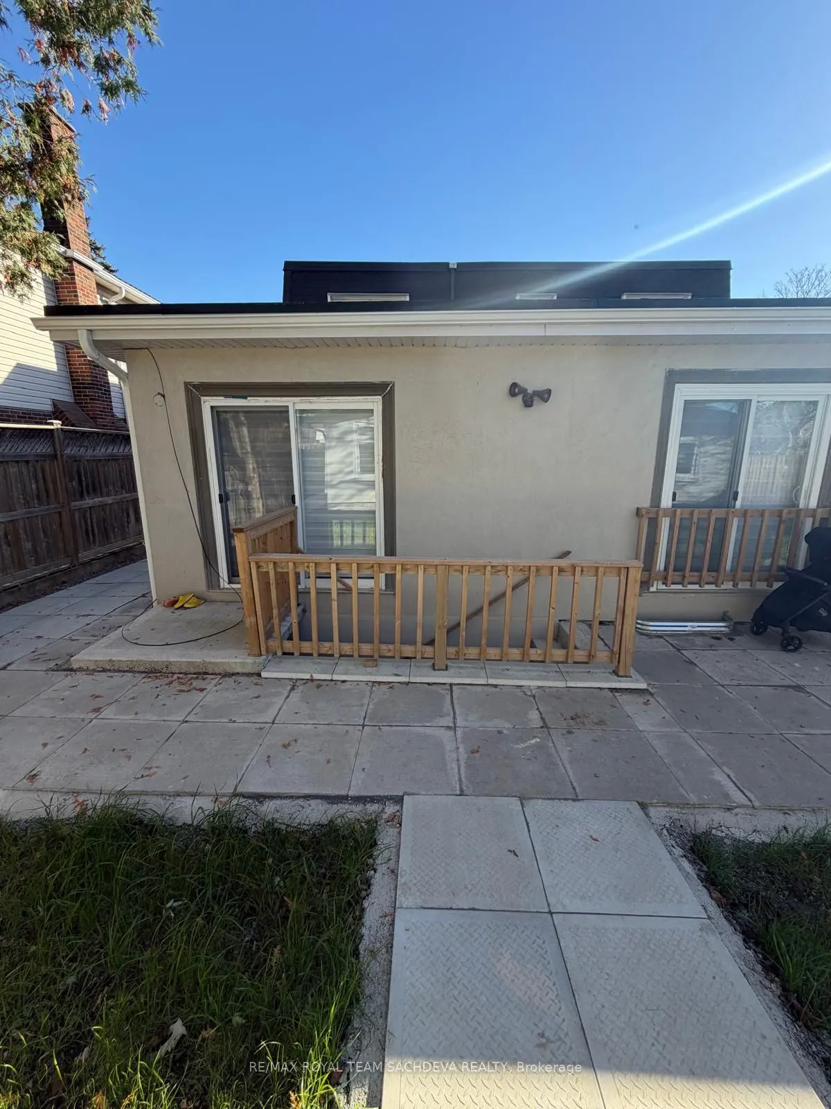 14 Fluellen Drive #Lower