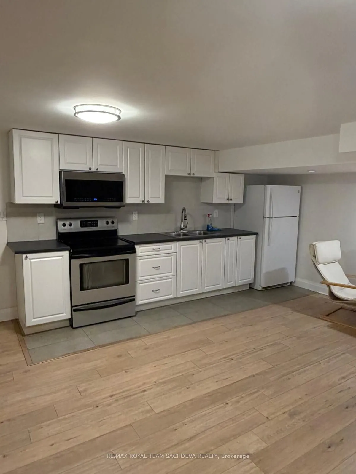 14 Fluellen Drive #Lower
