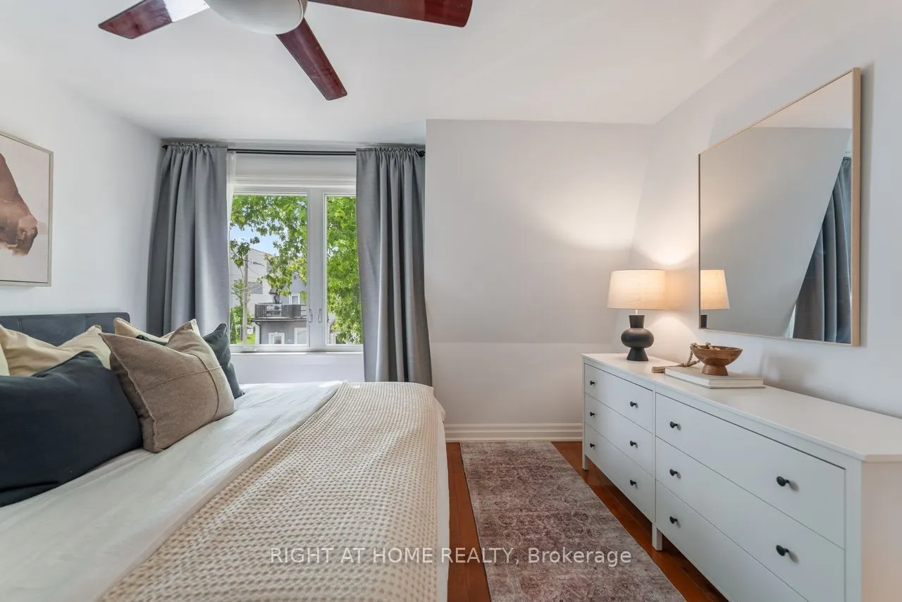 5 1/2 Luttrell Avenue