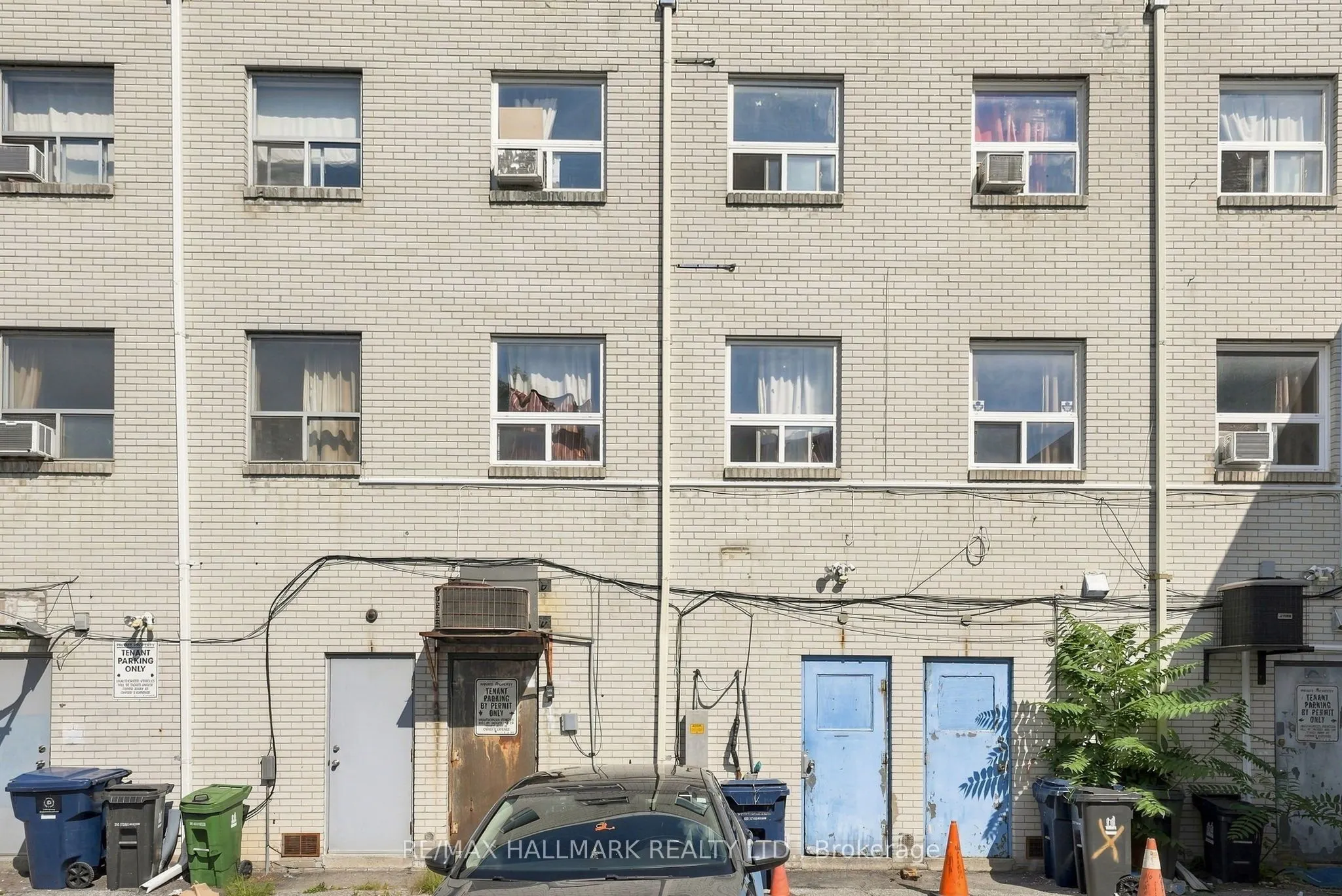 1485 Gerrard Street E