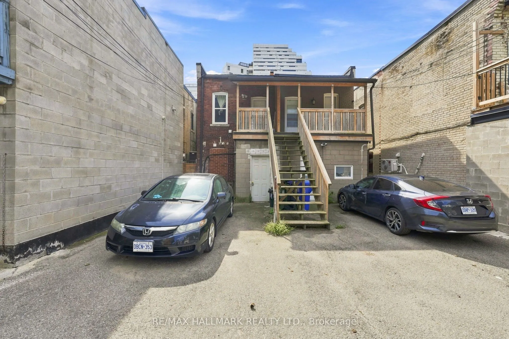 1568 Queen Street E