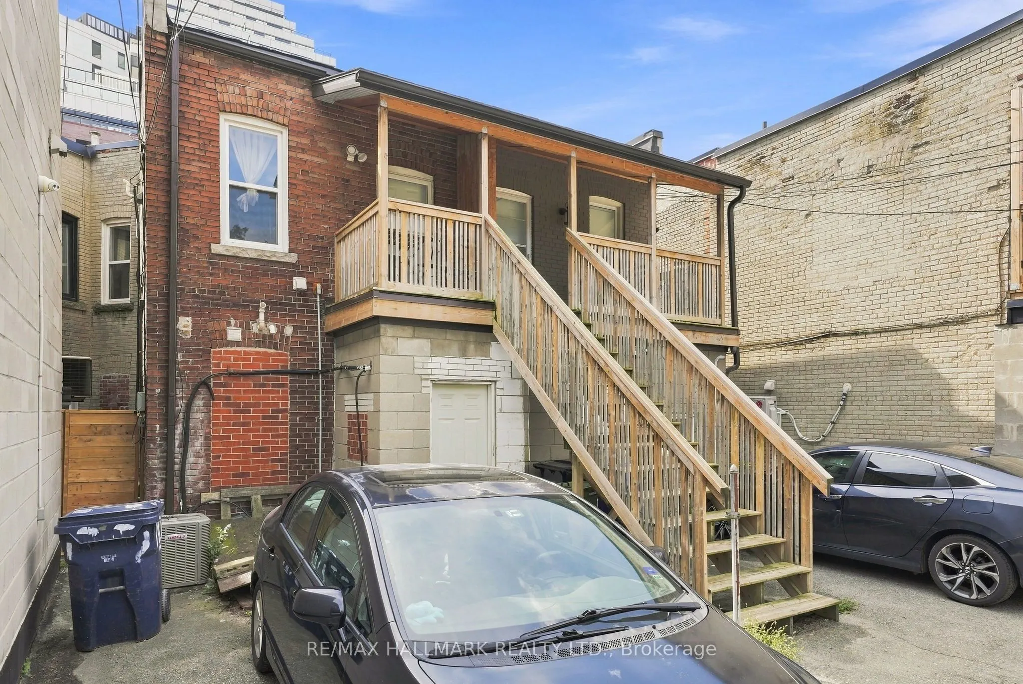 1568 Queen Street E