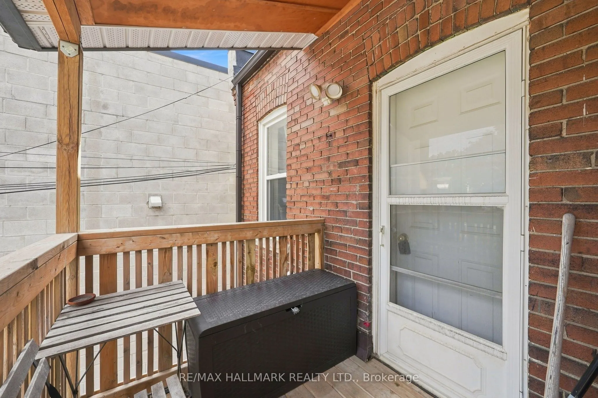 1568 Queen Street E