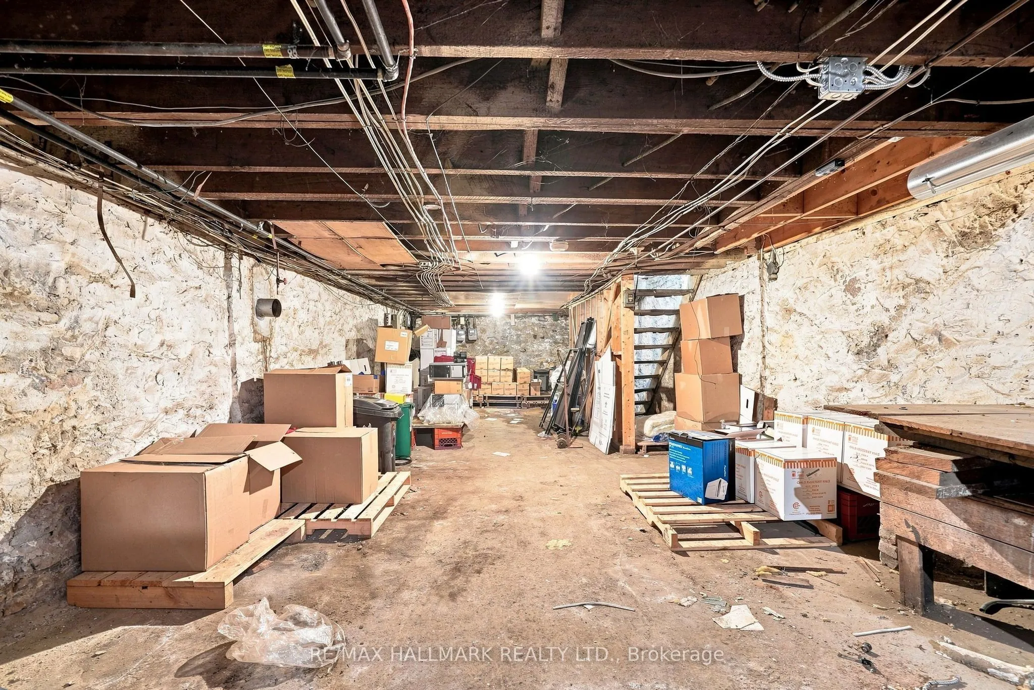 1568 Queen Street E