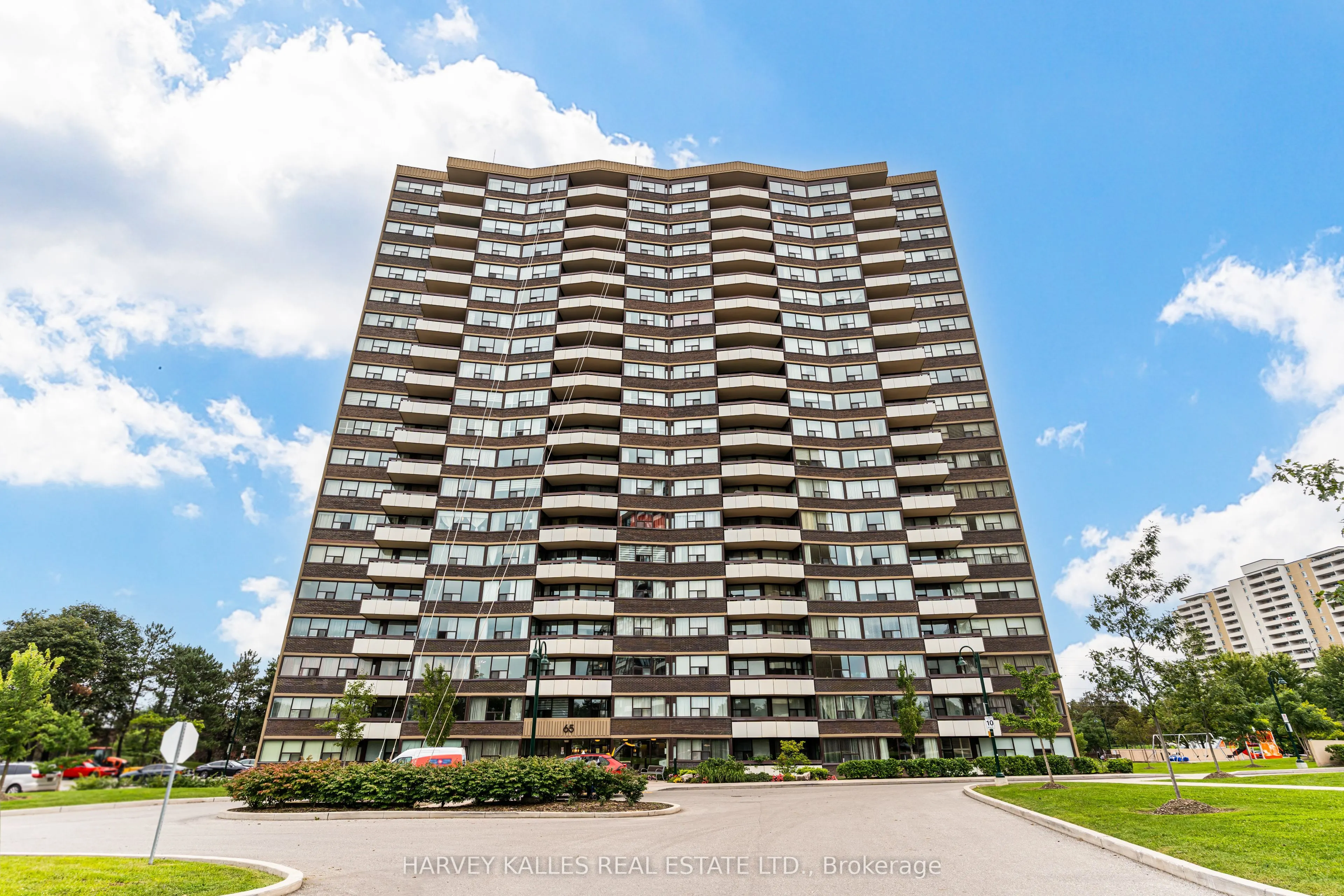 65 Huntingdale Boulevard #103