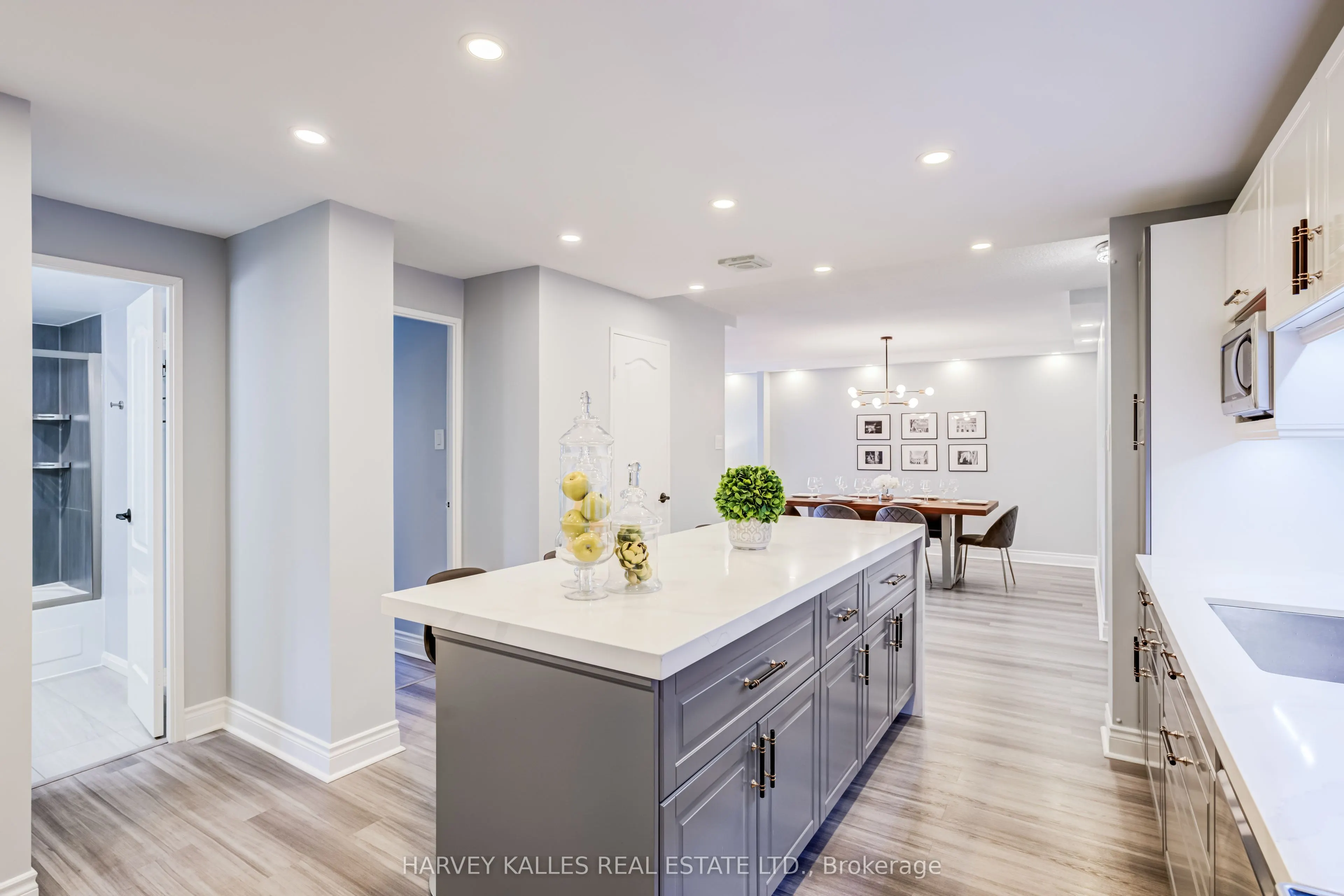 65 Huntingdale Boulevard #103