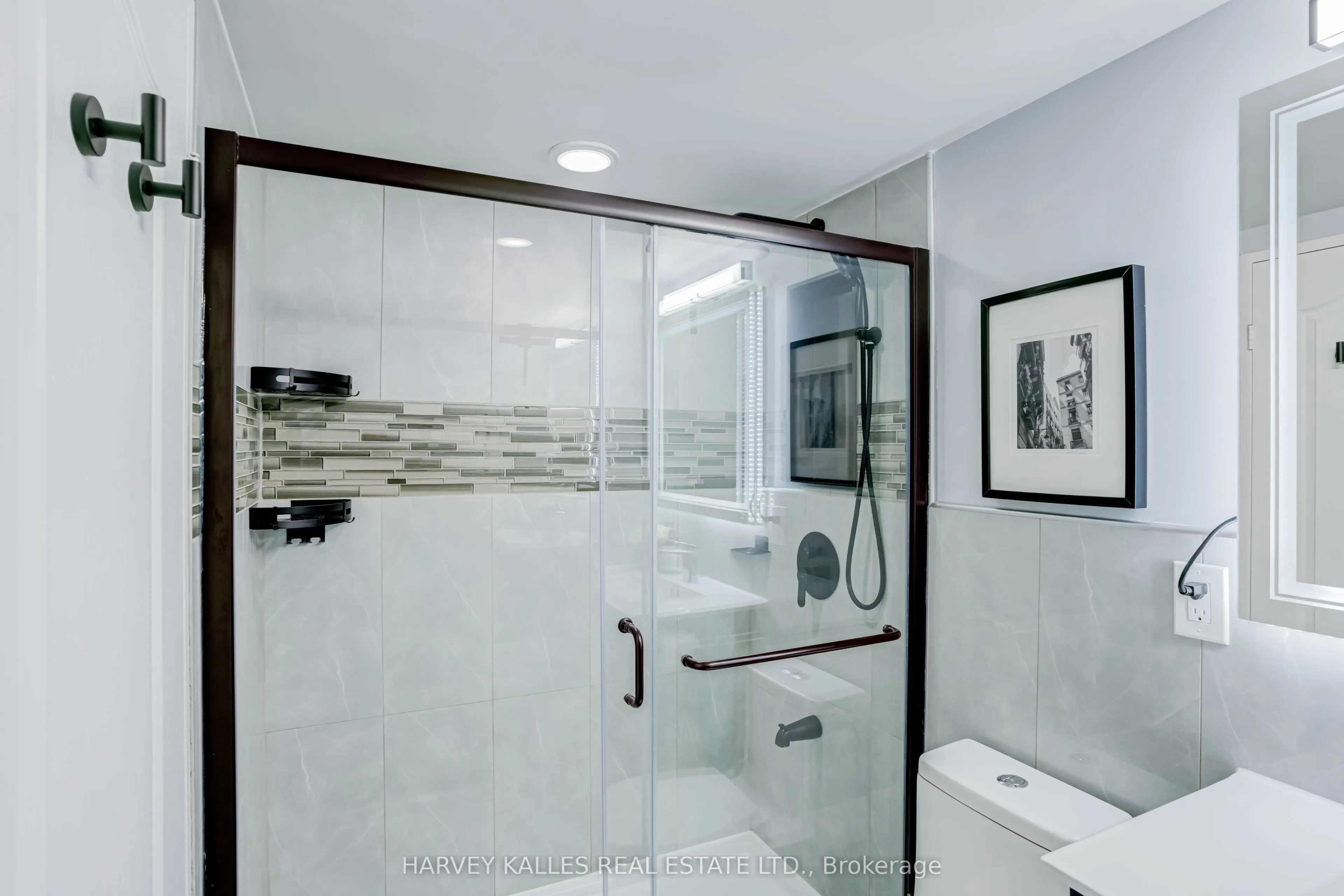65 Huntingdale Boulevard #103