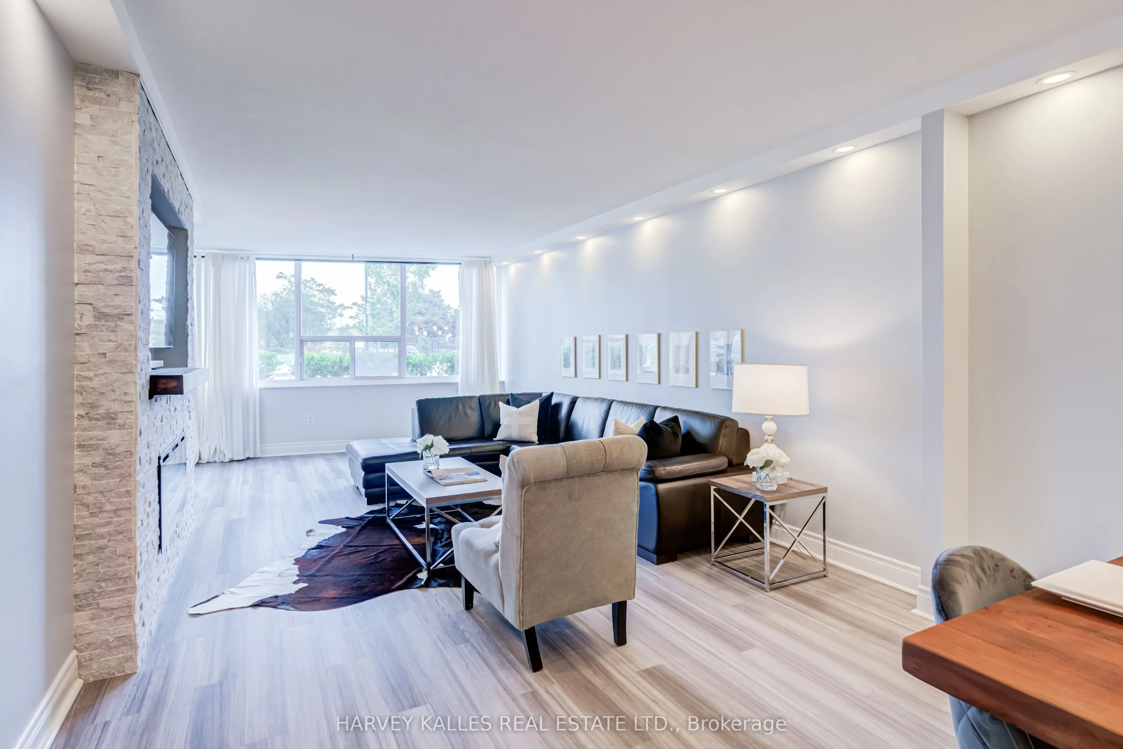 65 Huntingdale Boulevard #103