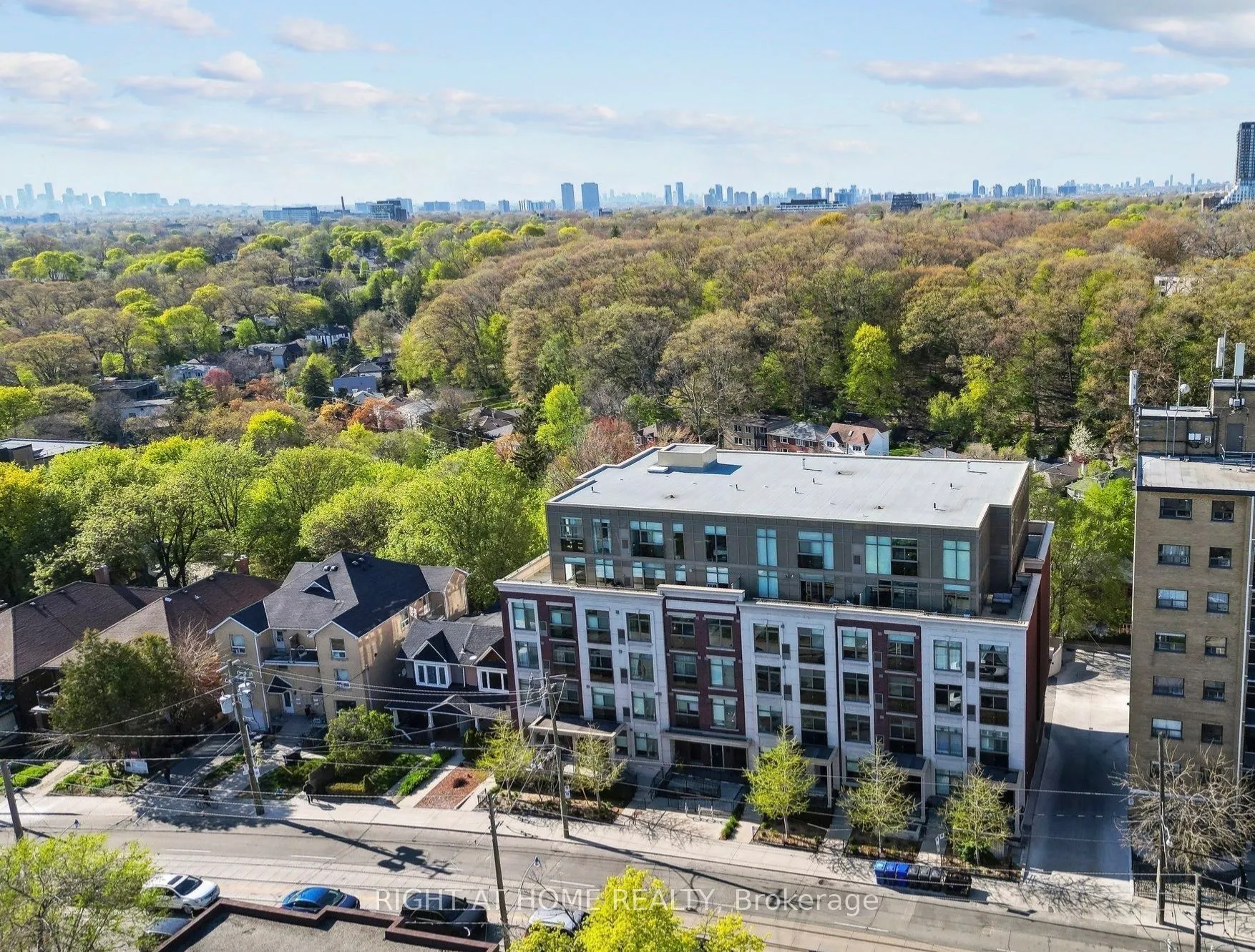 580 Kingston Road #PH1