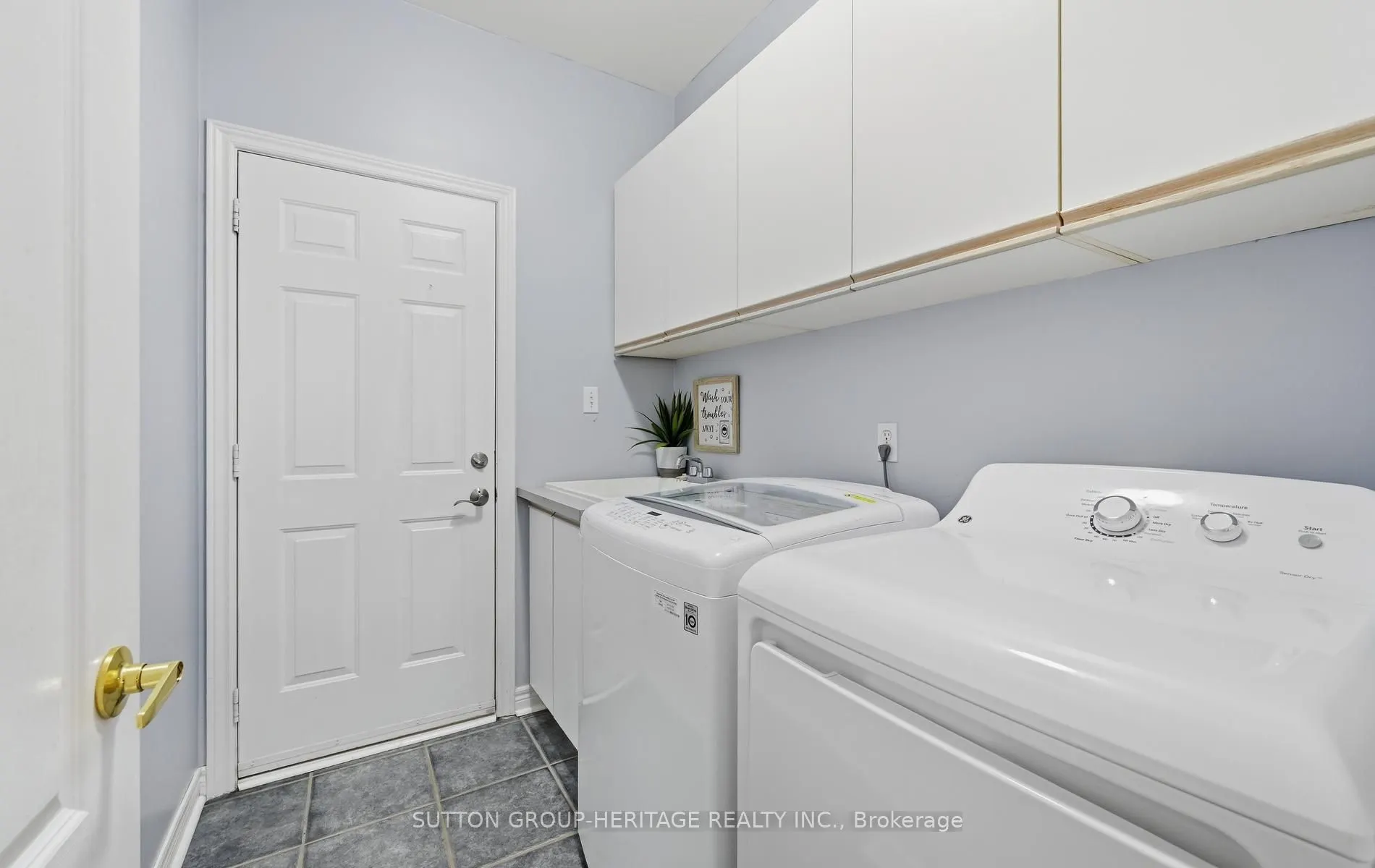 35 Kimberly Drive