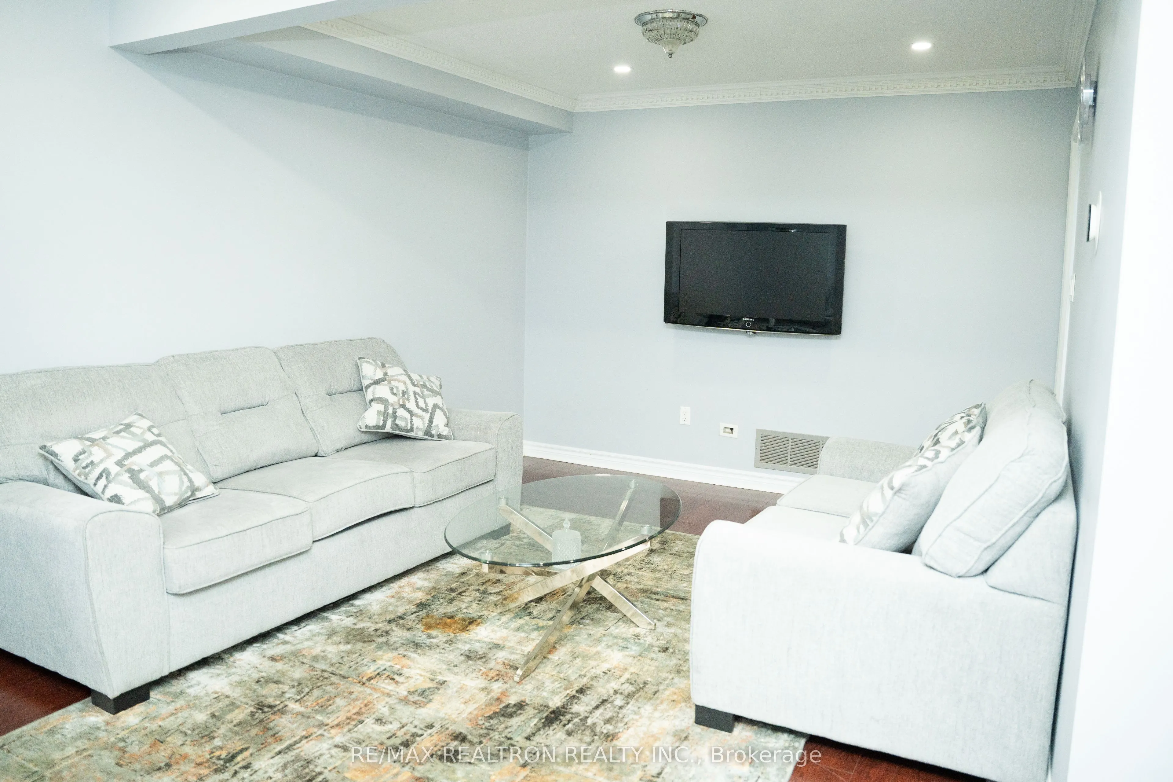 2065 Blue Ridge Crescent