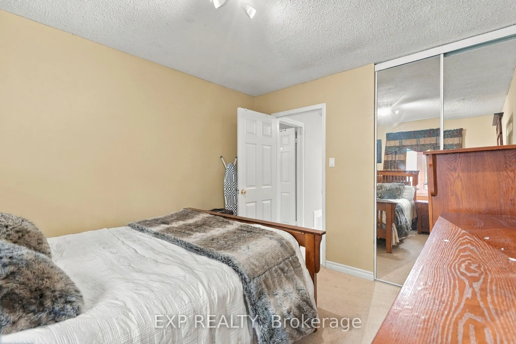 88 Valdor Drive