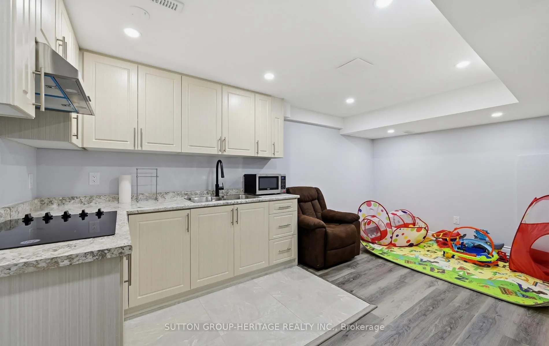 29 Tozer Crescent