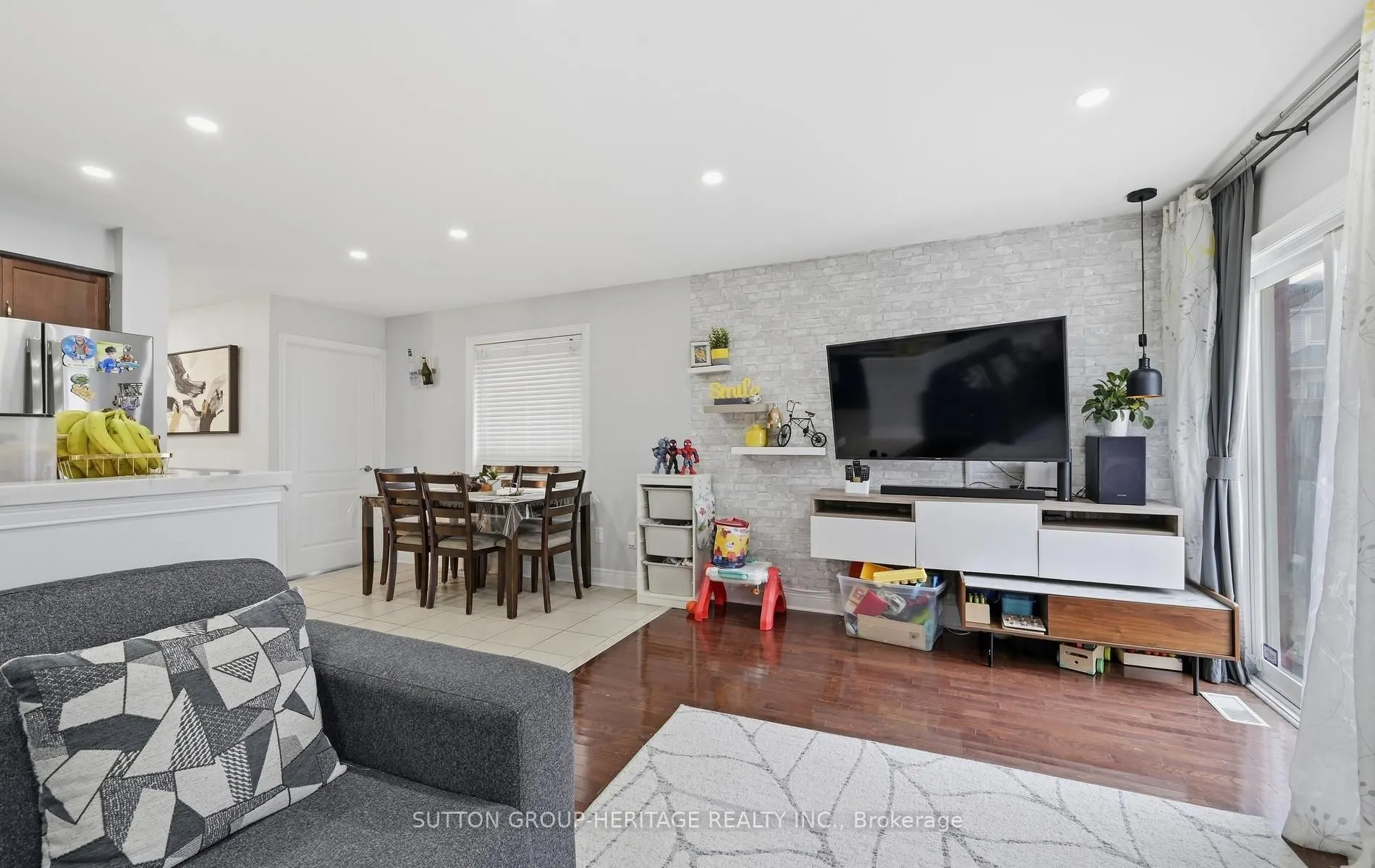 29 Tozer Crescent