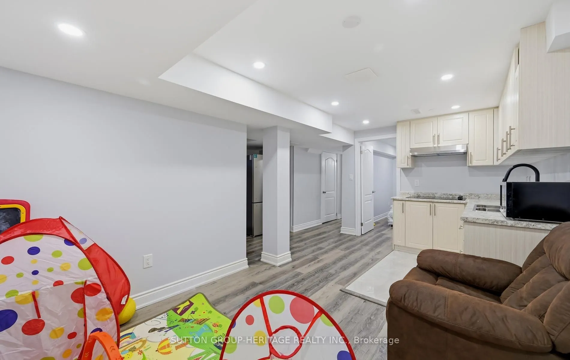 29 Tozer Crescent