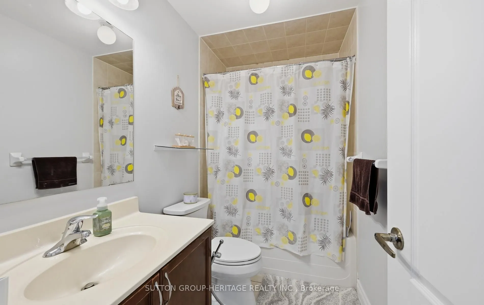 29 Tozer Crescent
